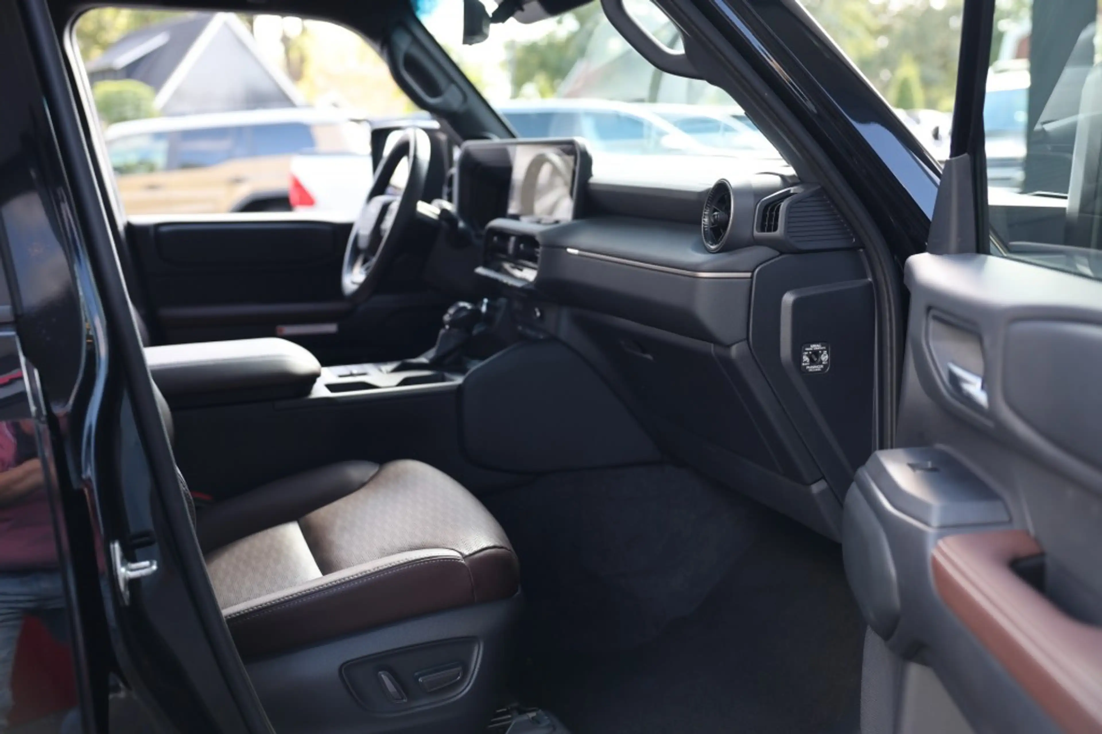 Toyota Land Cruiser 2.8 D-4D 5DRS PROFESSIONAL PANODAK A/T VAN — photo 35