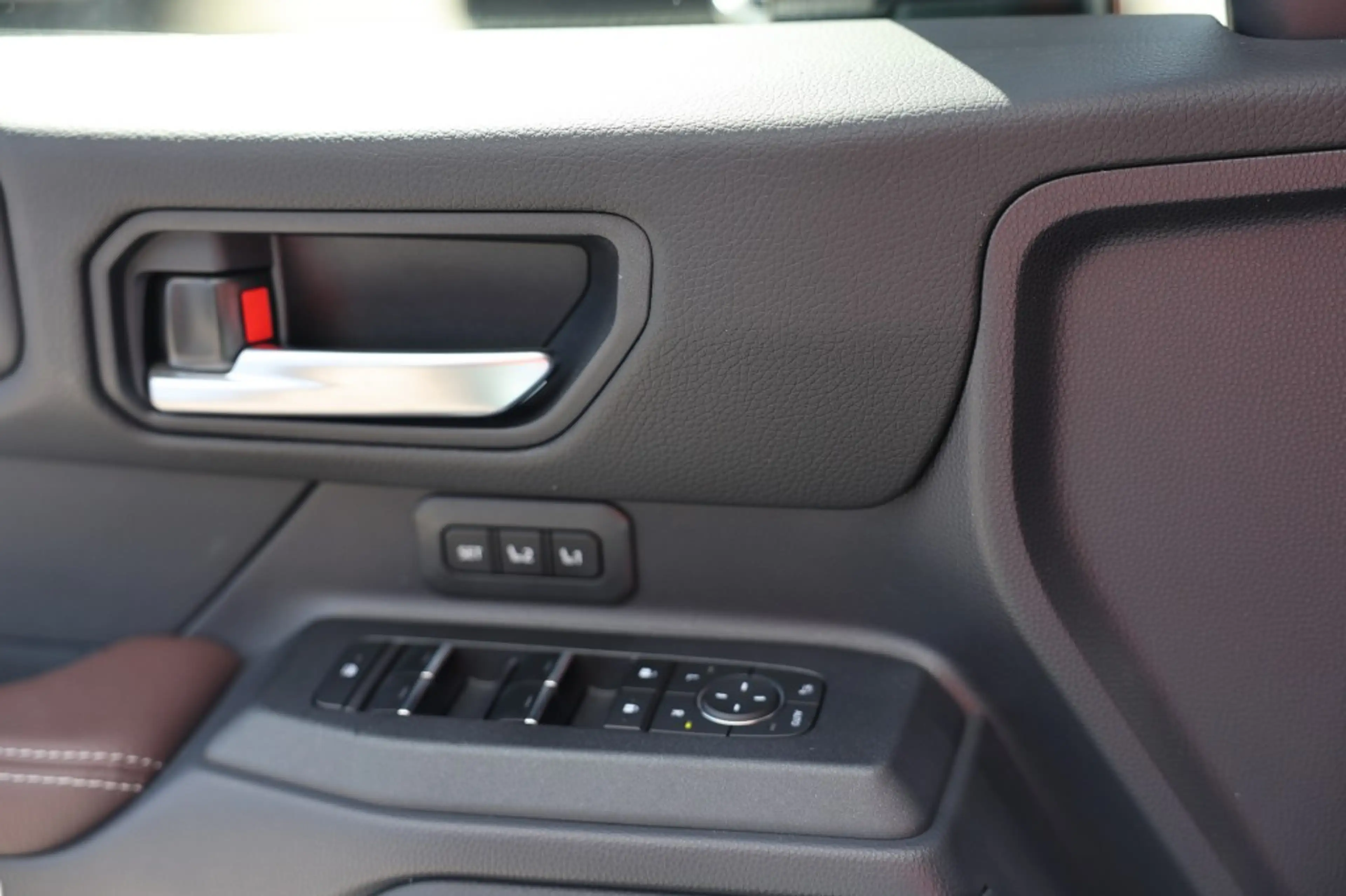 Toyota Land Cruiser 2.8 D-4D 5DRS PROFESSIONAL PANODAK A/T VAN — photo 33