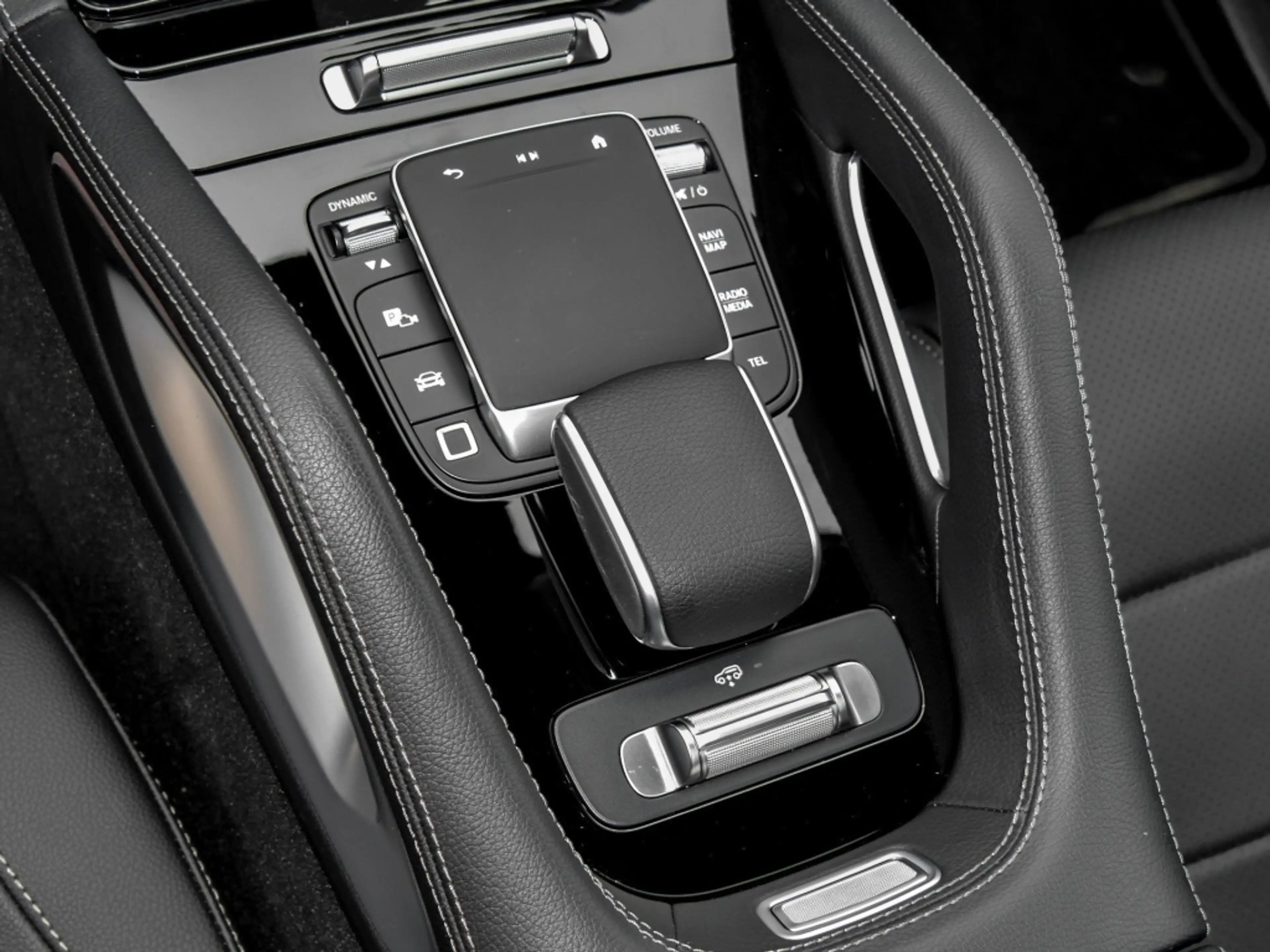 Mercedes-Benz GLE 450 d 4M Cp AMG-Sport/Pano/Sitzkl/HUD/360/22 — photo 10
