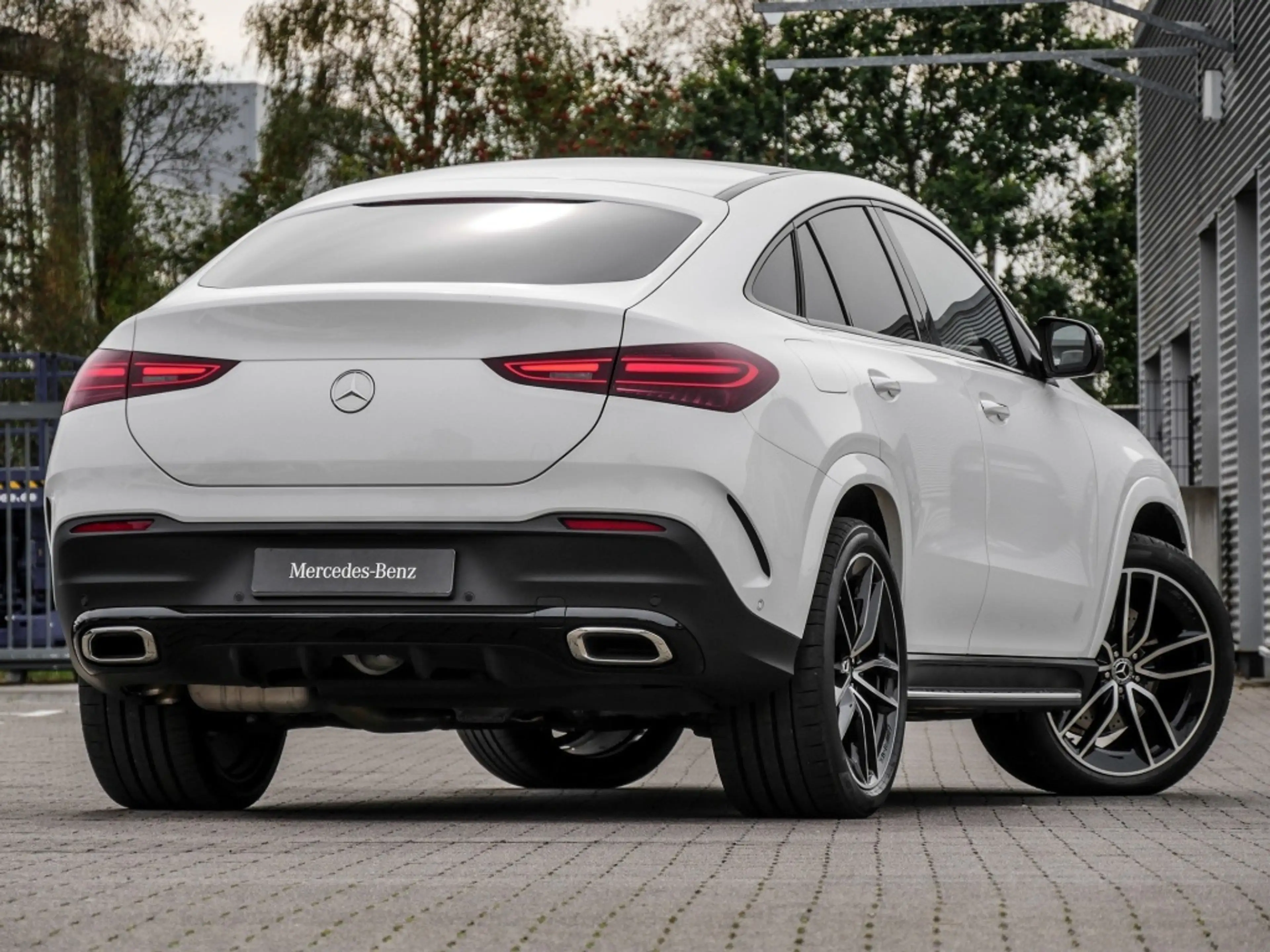 Mercedes-Benz GLE 450 d 4M Cp AMG-Sport/Pano/Sitzkl/HUD/360/22 — photo 3