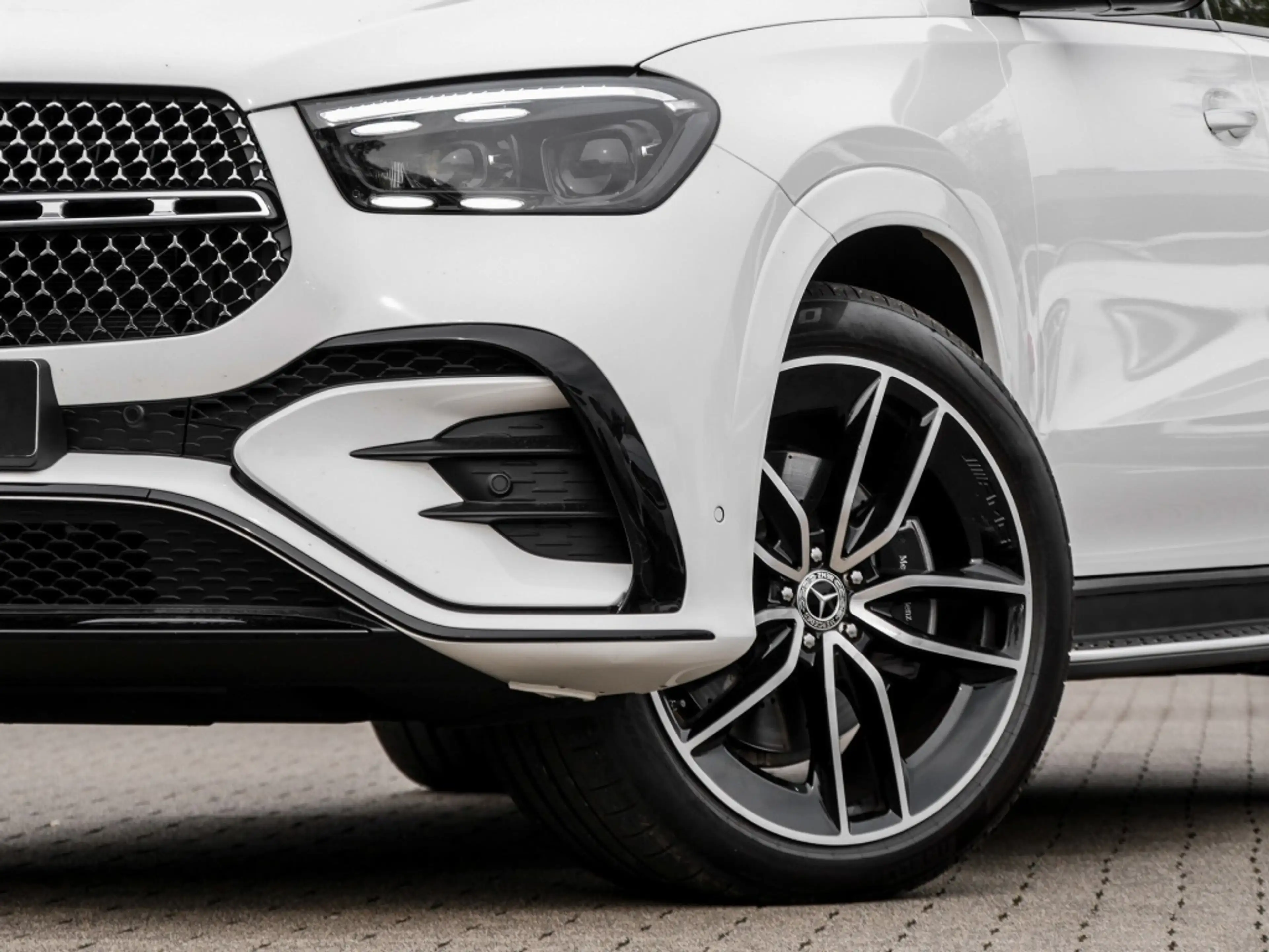 Mercedes-Benz GLE 450 d 4M Cp AMG-Sport/Pano/Sitzkl/HUD/360/22 — photo 6