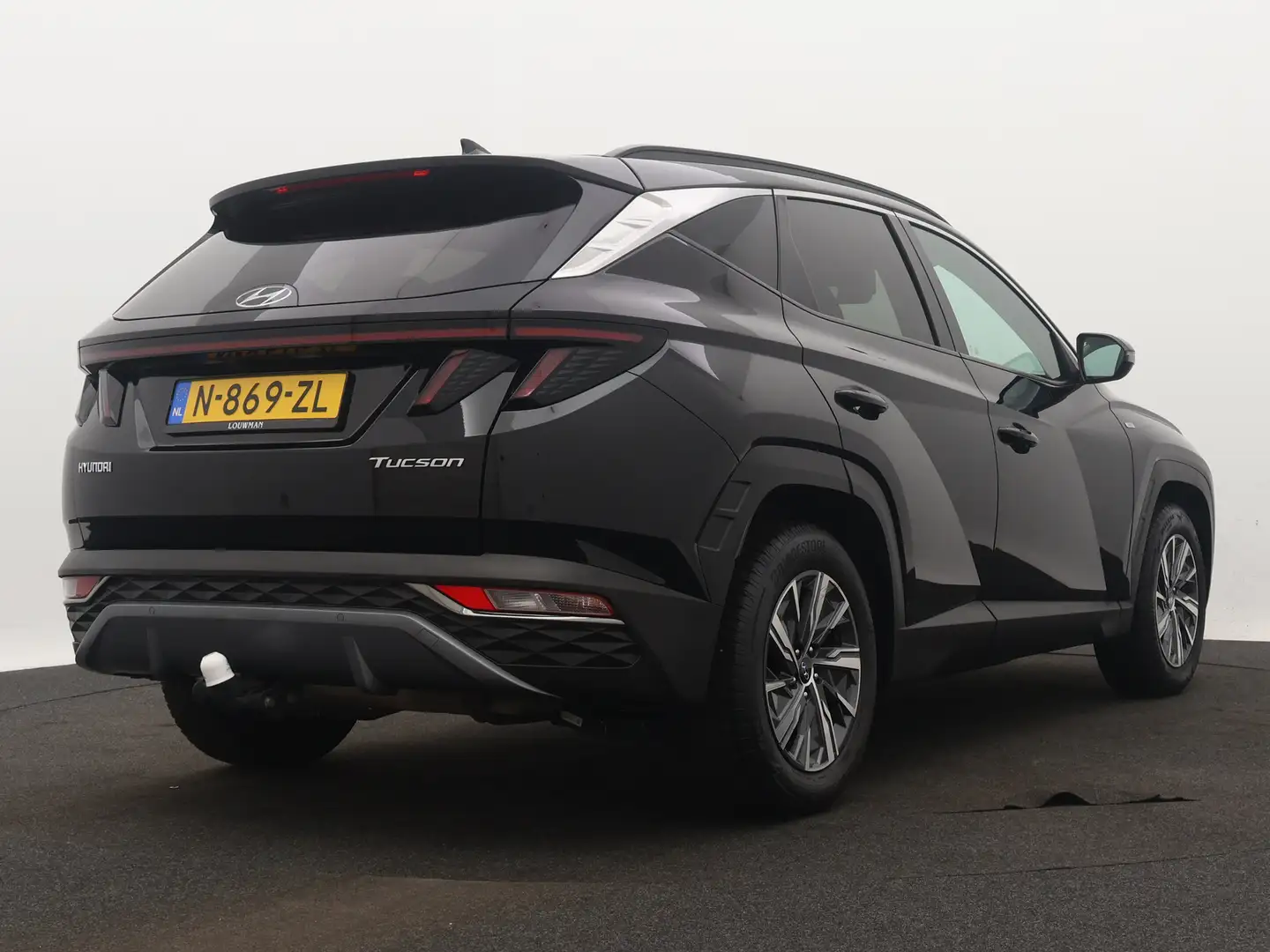 Hyundai TUCSON 1.6 T-GDI MHEV Comfort | Trekhaak | 1e Eigenaar | Schwarz - 2