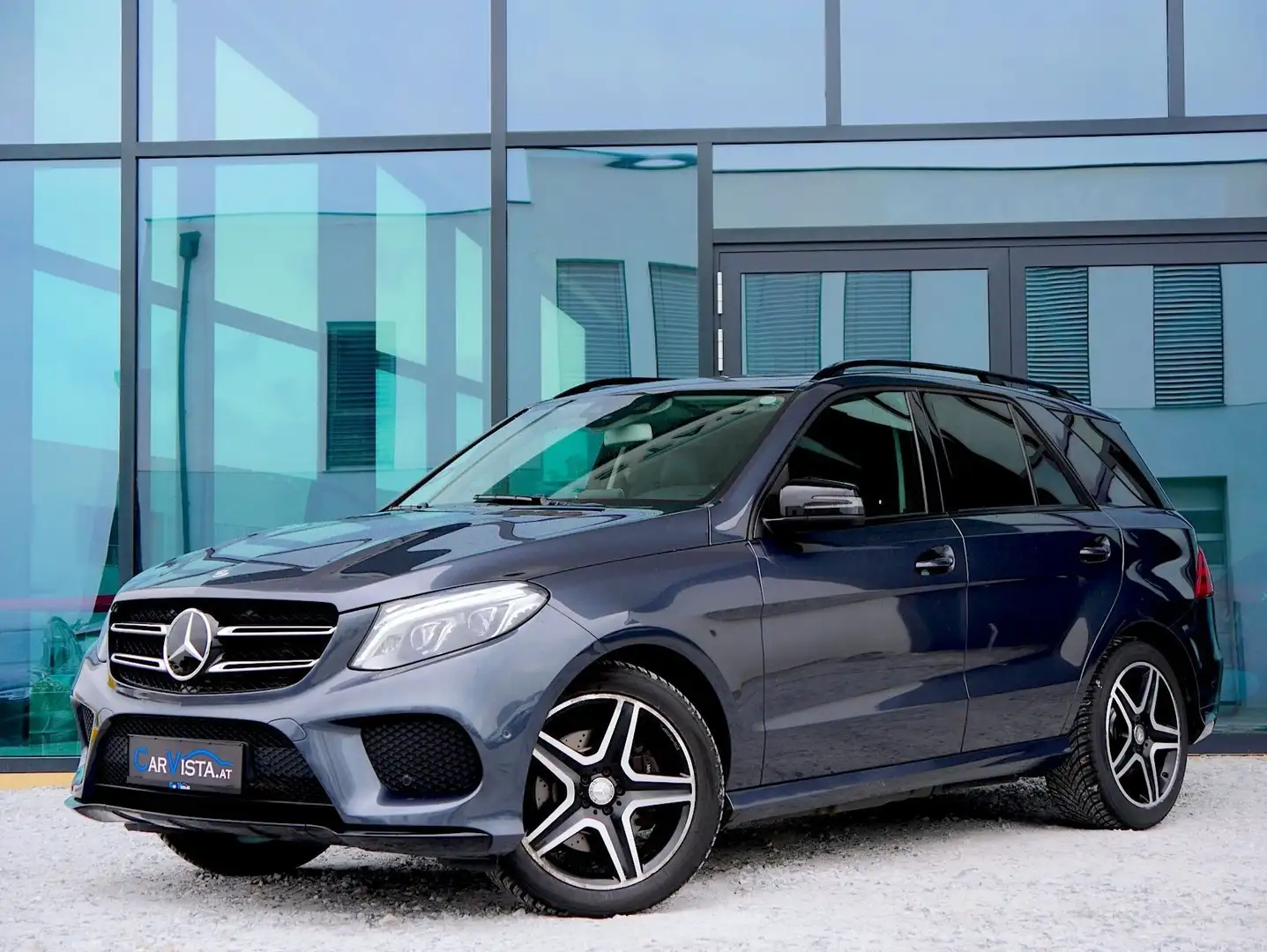 Mercedes-Benz GLE 350 d 4Matic AMG Line *Schiebedach / Night Paket* Silber - 2