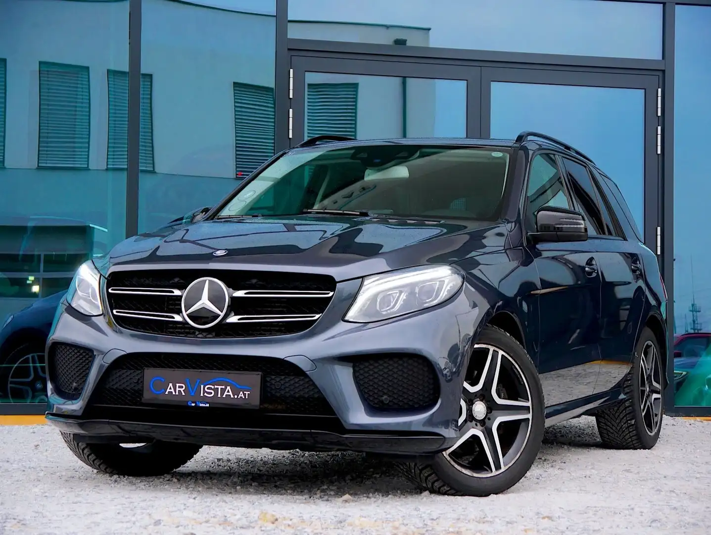 Mercedes-Benz GLE 350 d 4Matic AMG Line *Schiebedach / Night Paket* Silber - 1