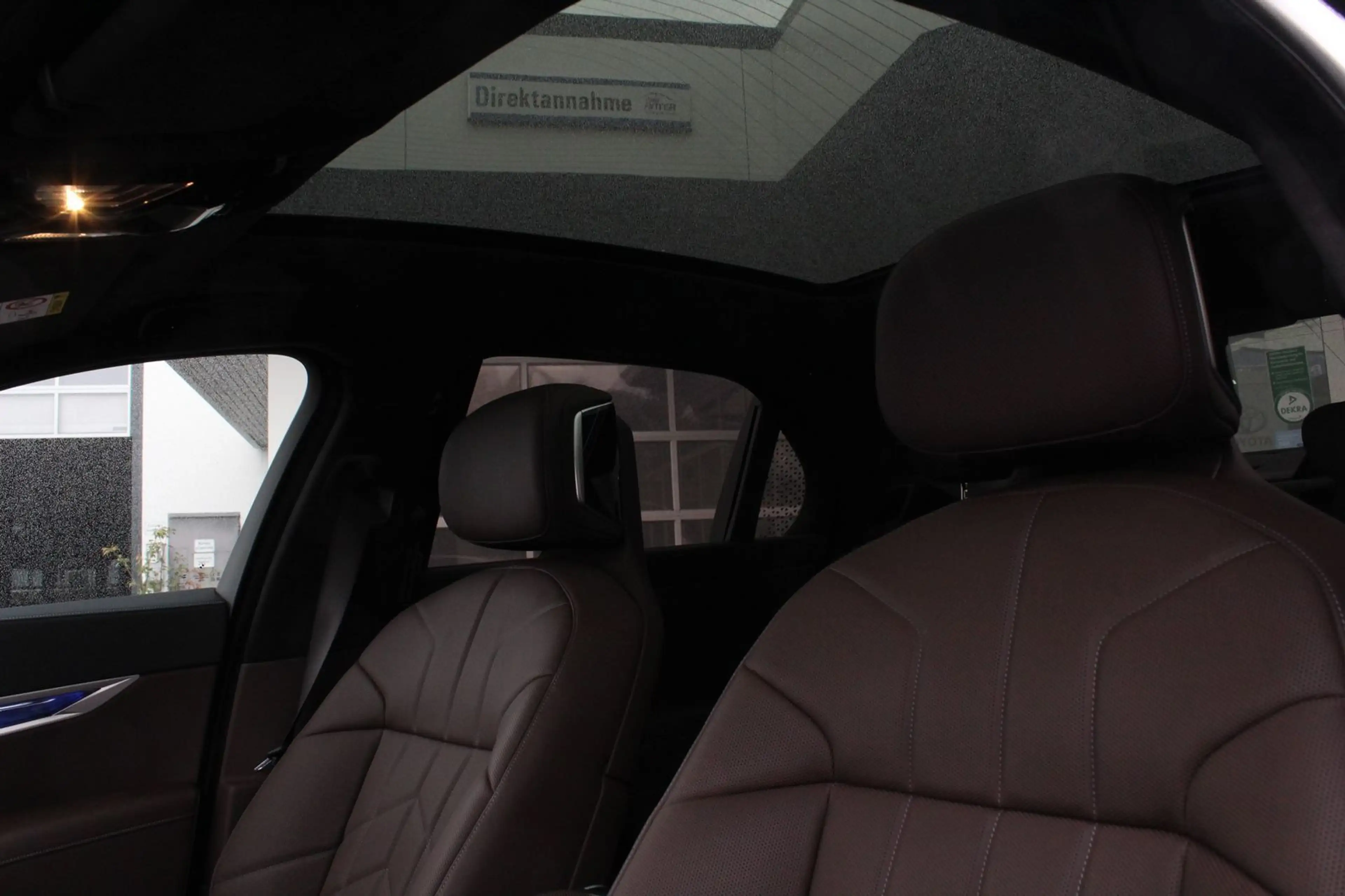 BMW 740 M Sport Pano+CarPlay+Iconic Glow+B&W Sound — photo 11