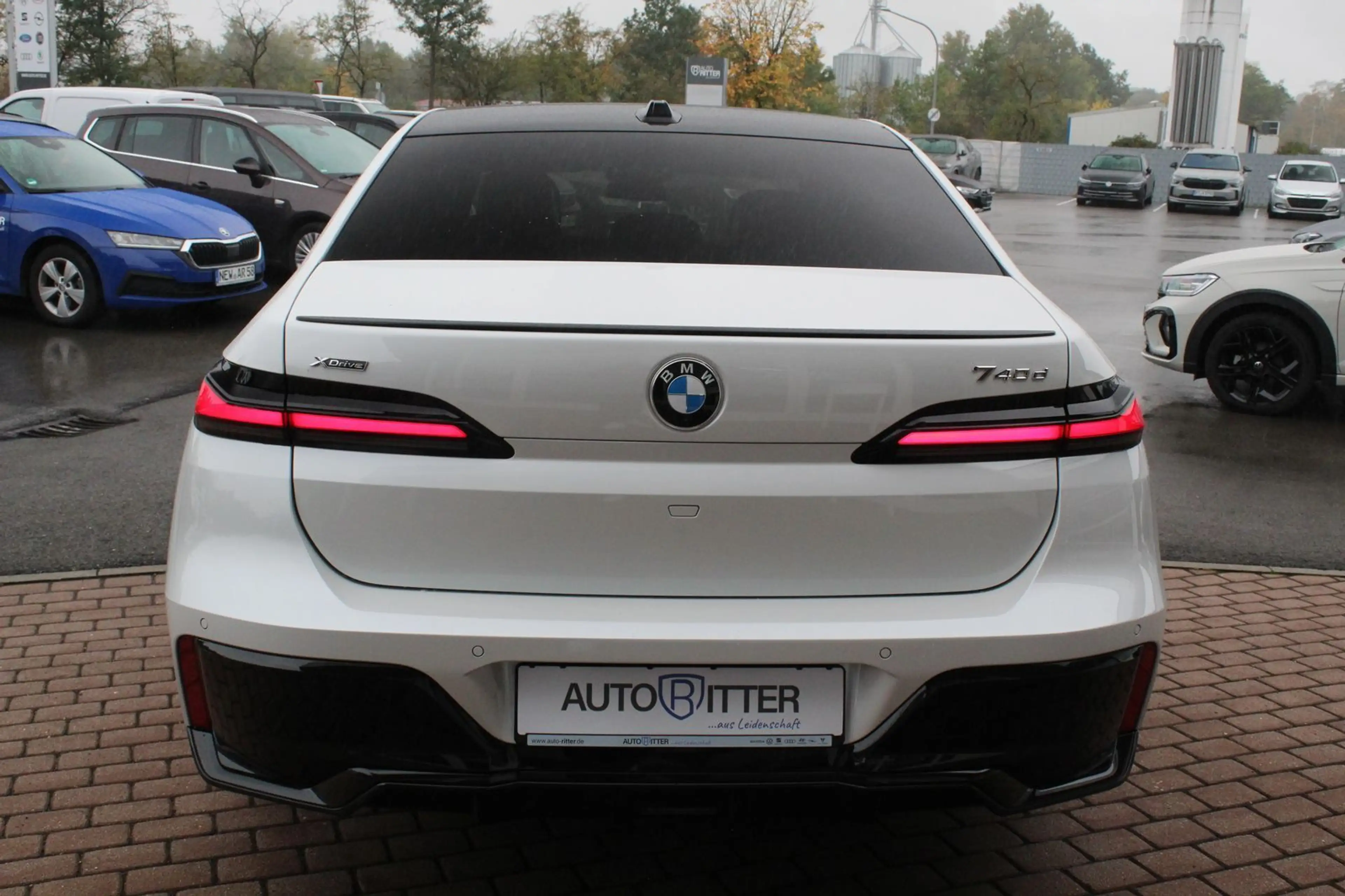BMW 740 M Sport Pano+CarPlay+Iconic Glow+B&W Sound — photo 5