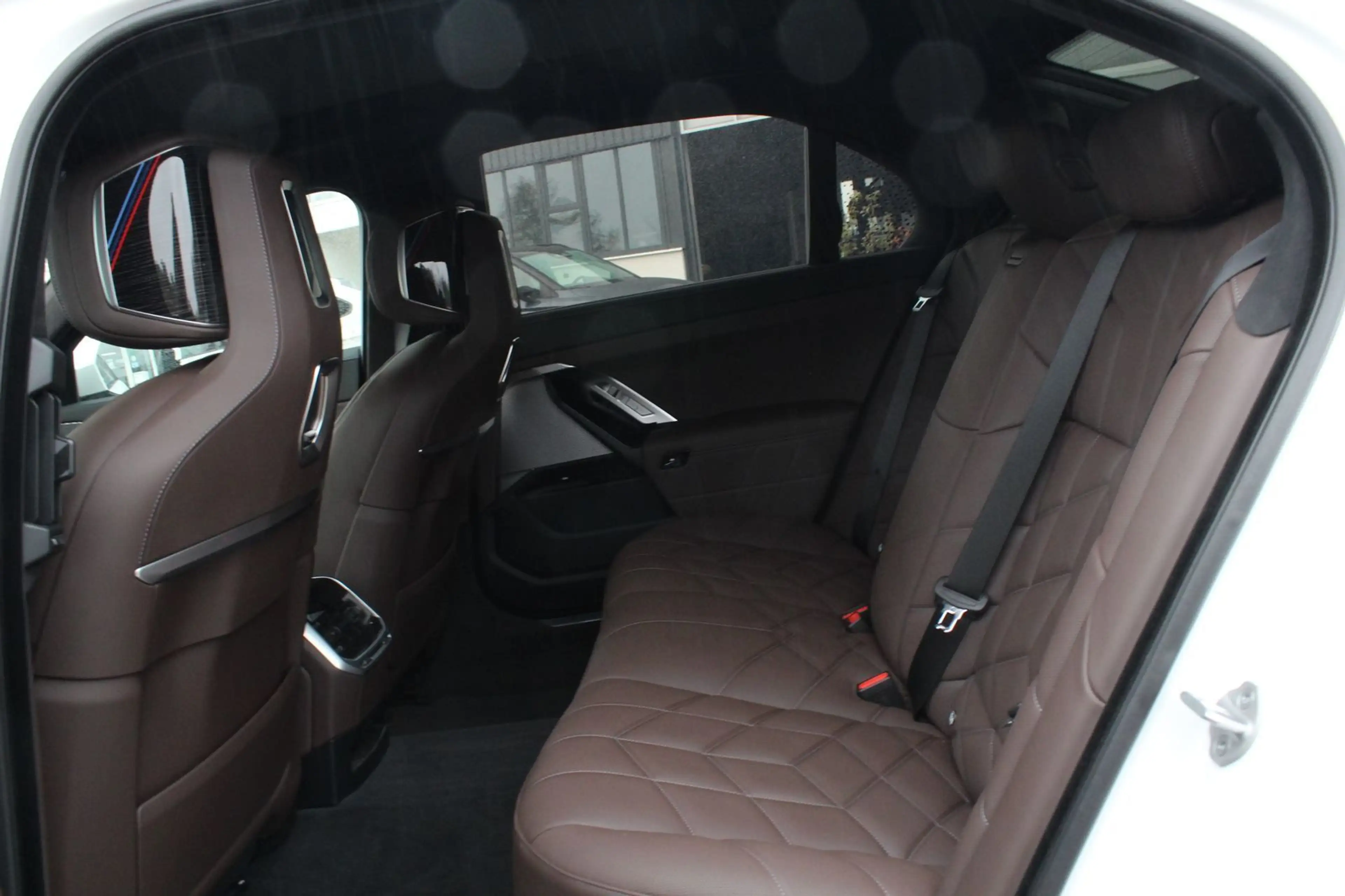 BMW 740 M Sport Pano+CarPlay+Iconic Glow+B&W Sound — photo 14