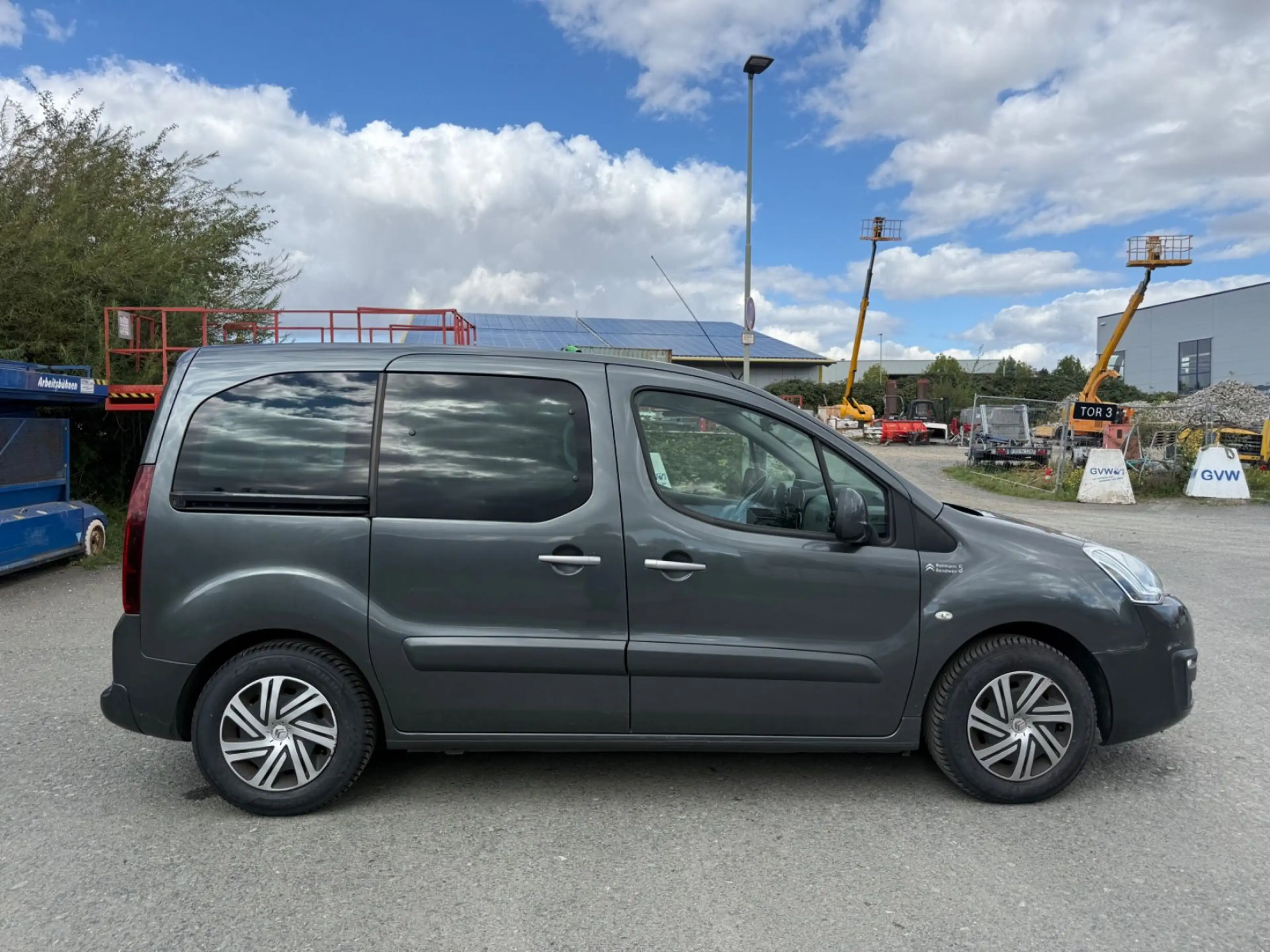 Citroen Berlingo Kombi Selection Behindeberecht — photo 18