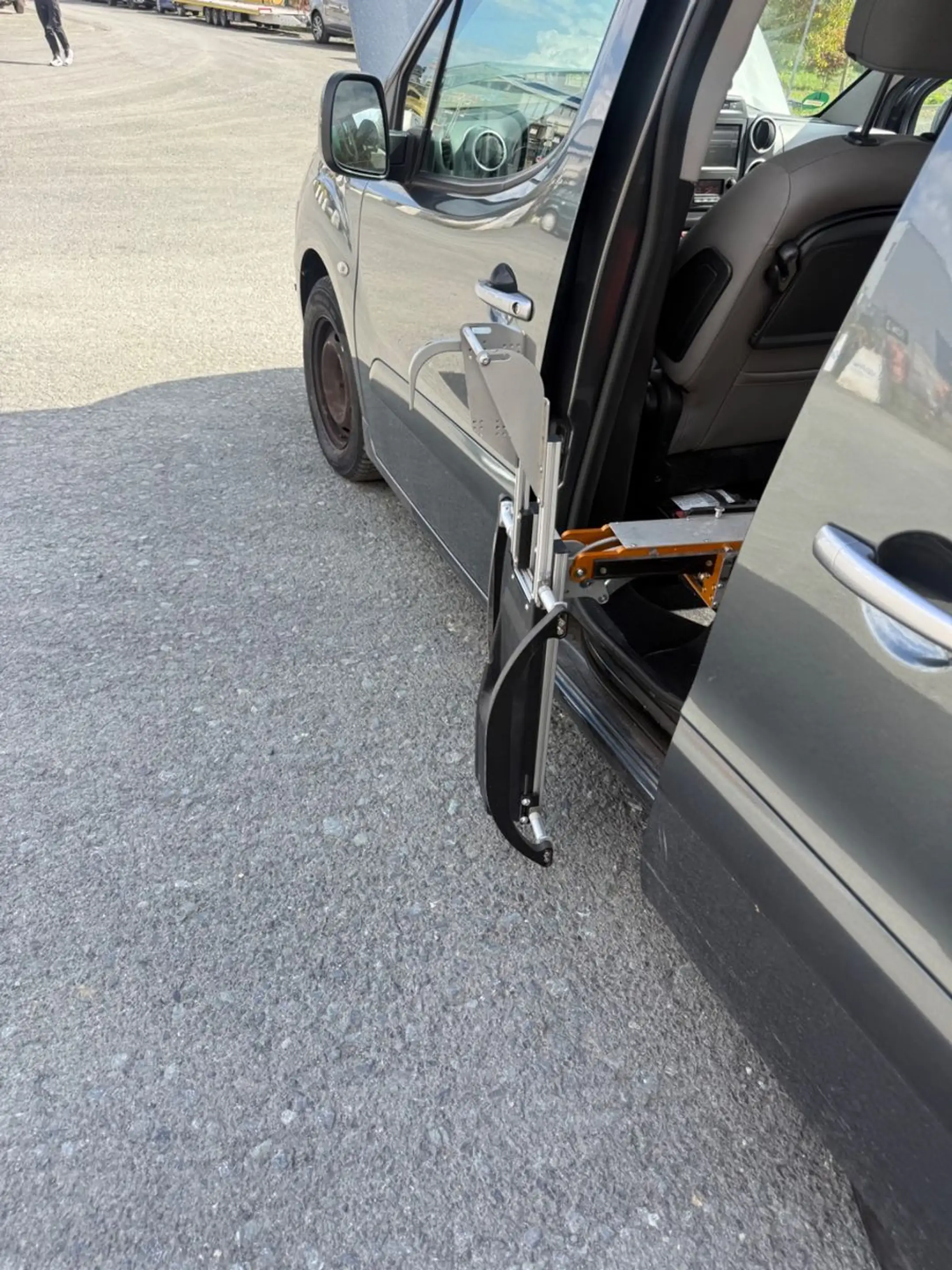 Citroen Berlingo Kombi Selection Behindeberecht — photo 12