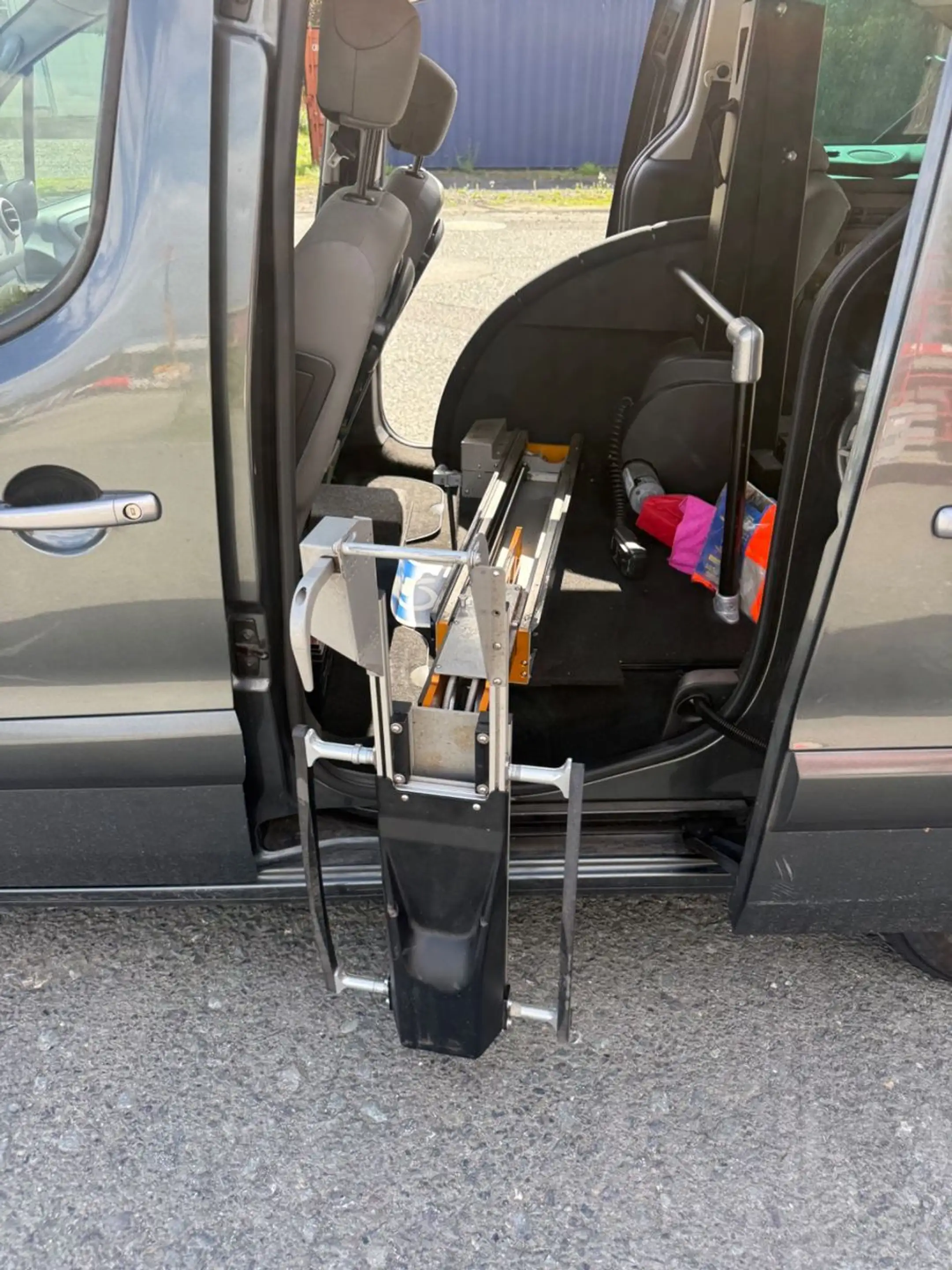 Citroen Berlingo Kombi Selection Behindeberecht — photo 14