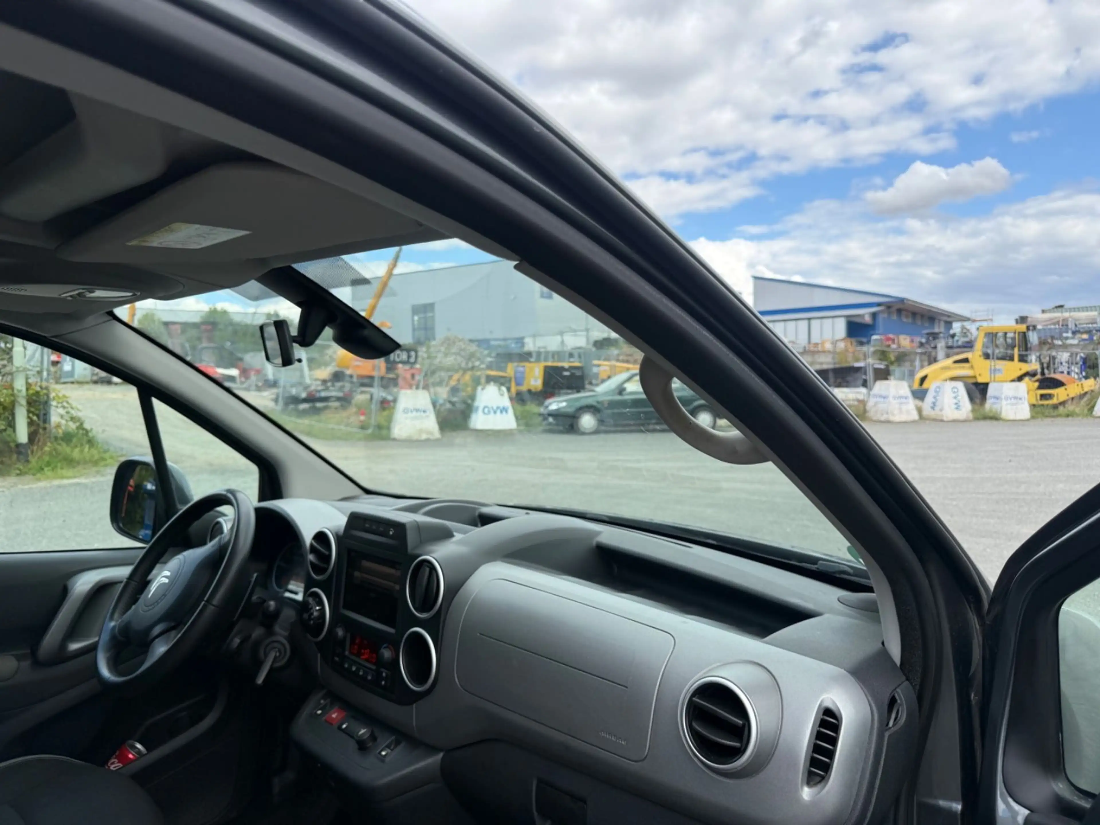 Citroen Berlingo Kombi Selection Behindeberecht — photo 17