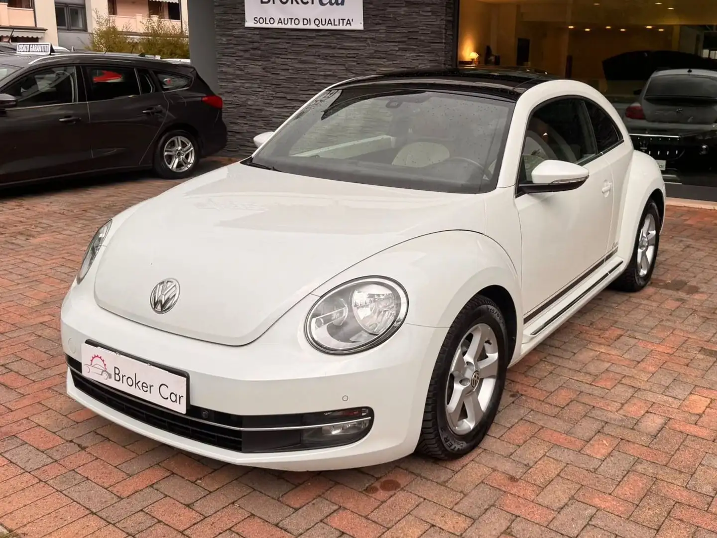 Volkswagen Maggiolino Maggiolino 1.6 tdi Design 105cv Blanco - 1