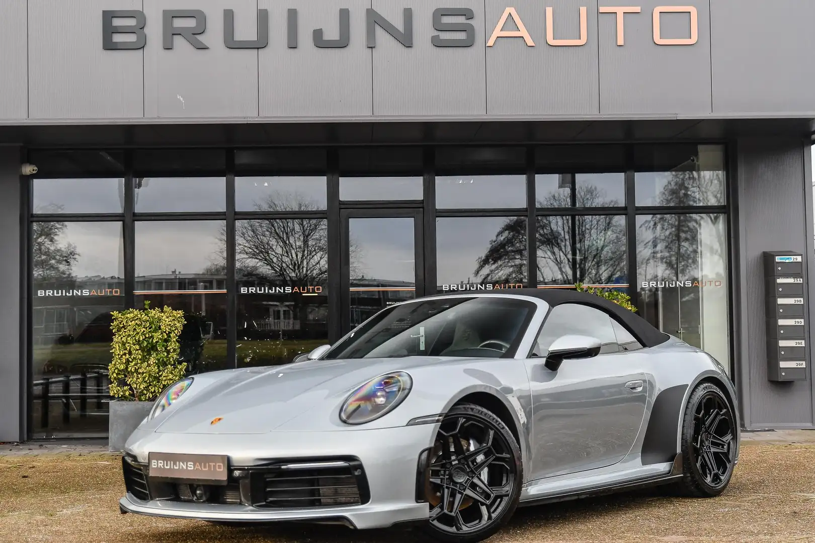 Porsche 992 Cabrio 3.0 Carrera 4S |Techart|Ventilatie|Sport&De Grau - 1