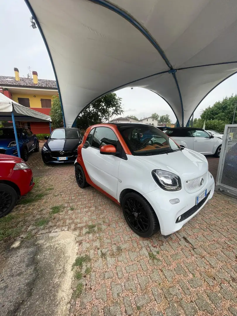 smart forTwo Fortwo III 2015 1.0 Urban (sport edition1) 71cv Bianco - 2