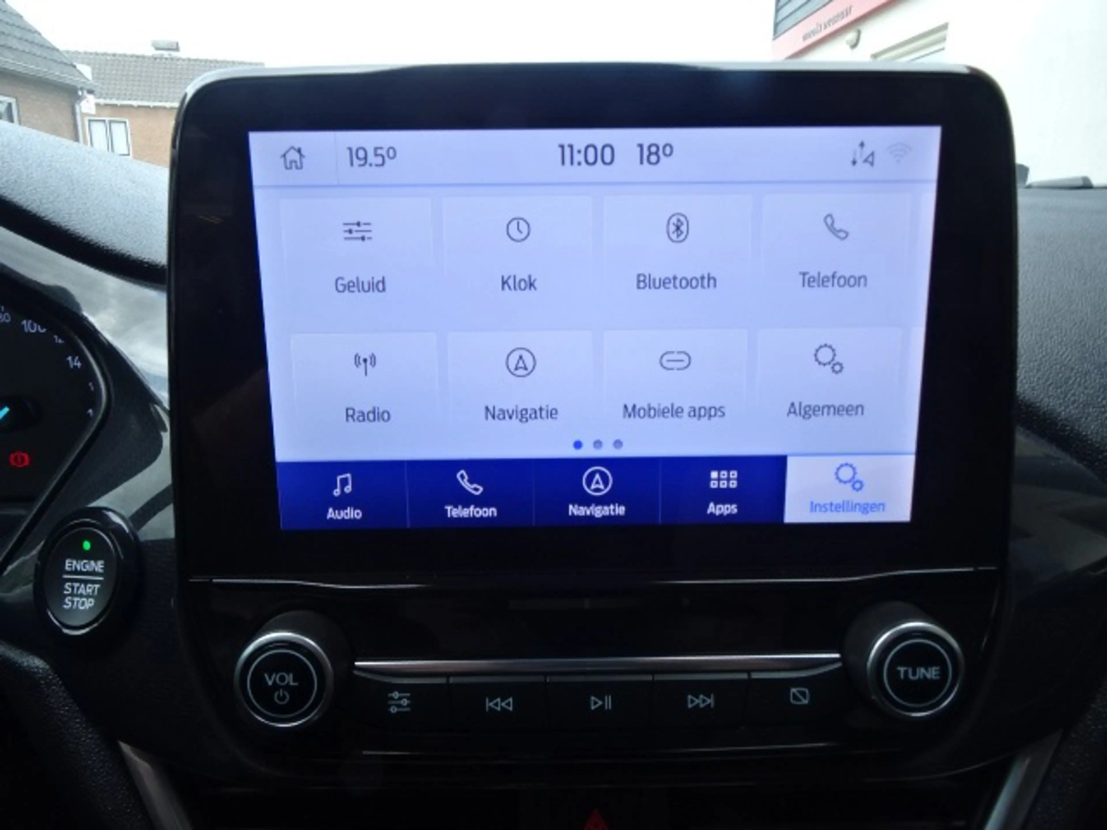 Ford Fiesta 1.0 EcoBoost ST-Line — photo 27