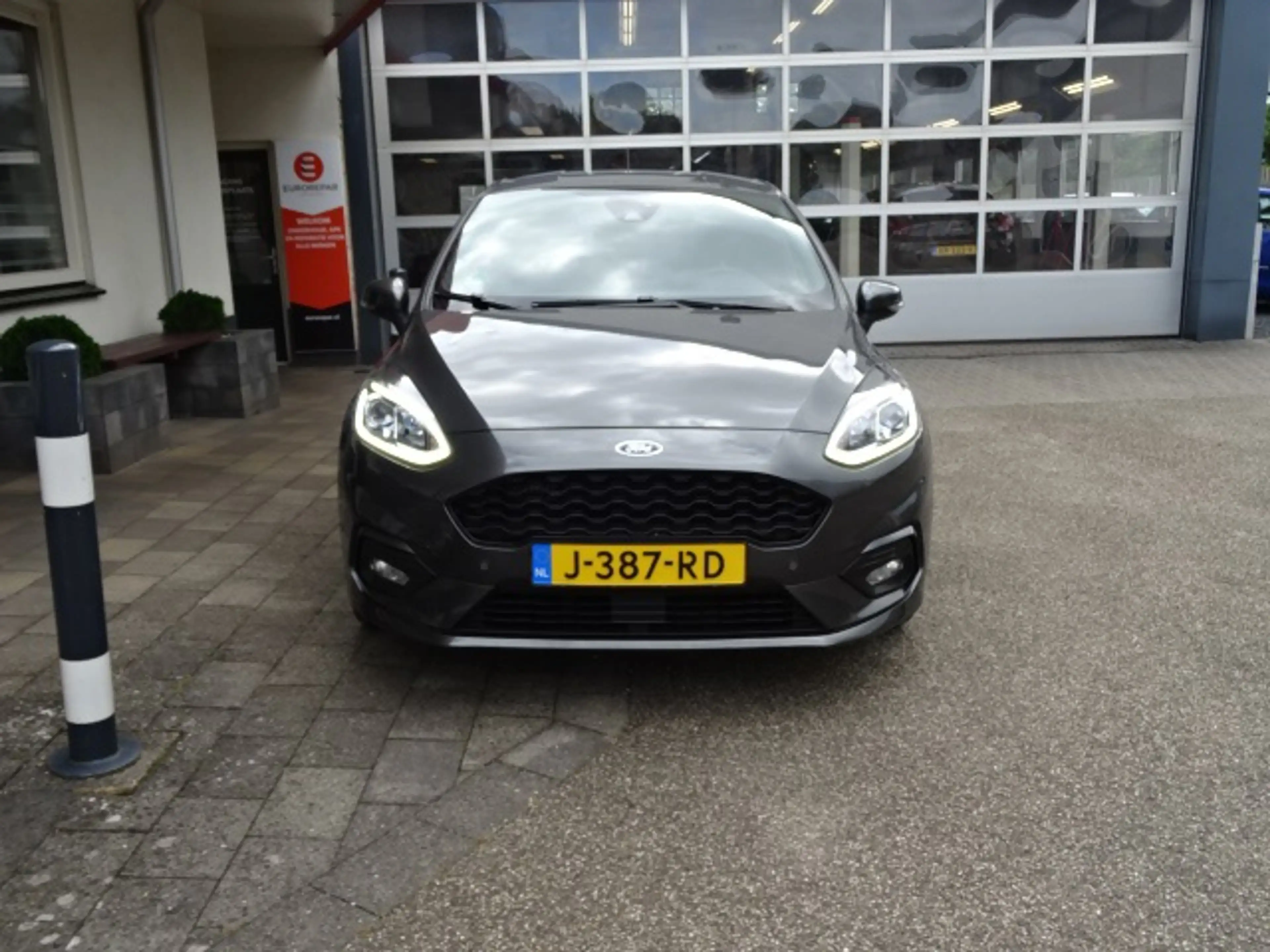 Ford Fiesta 1.0 EcoBoost ST-Line — photo 8