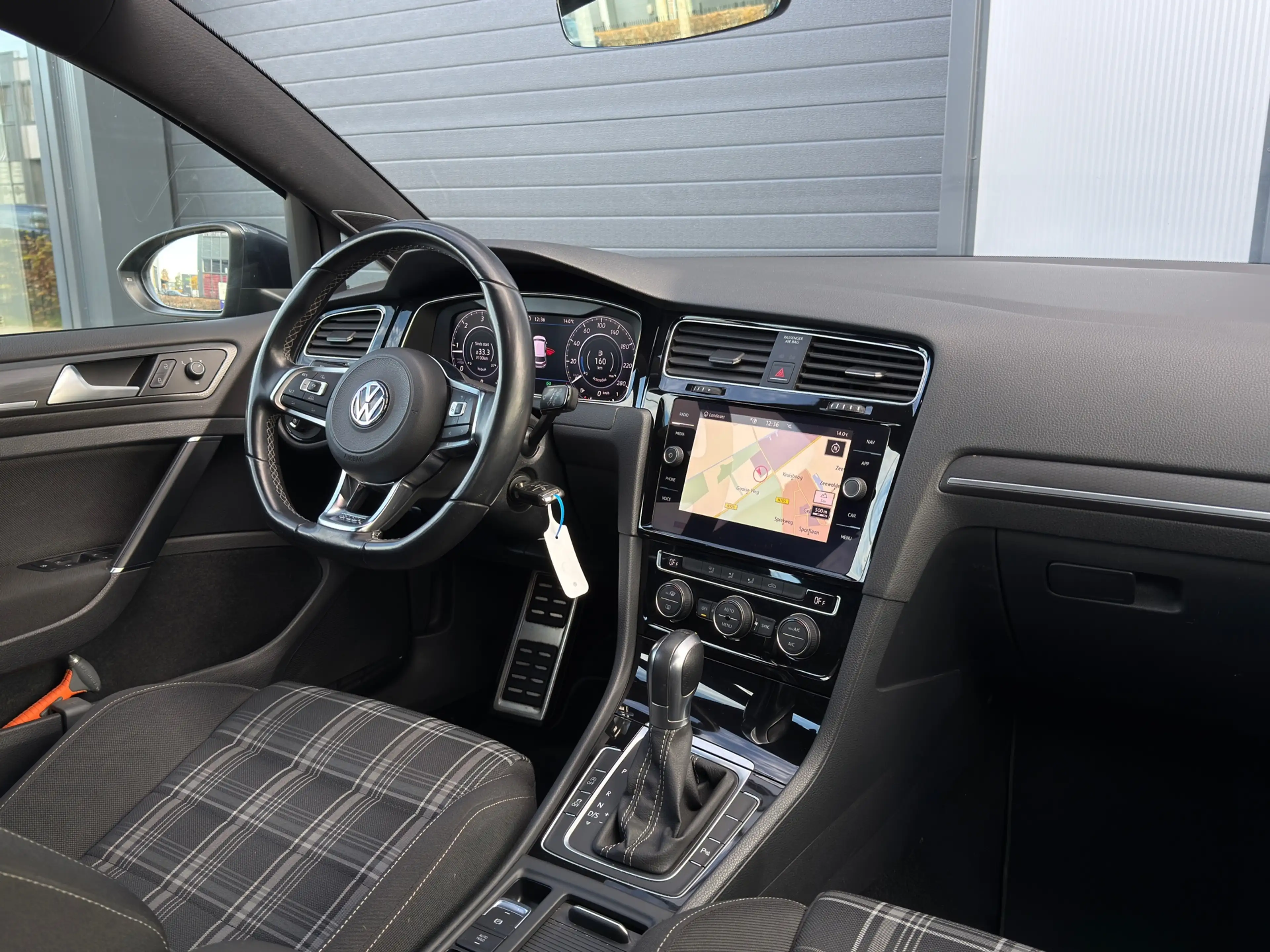 Volkswagen Golf GTD 2.0 NL! / DSG / NAP / CARPLAY / TREKHAAK — photo 9