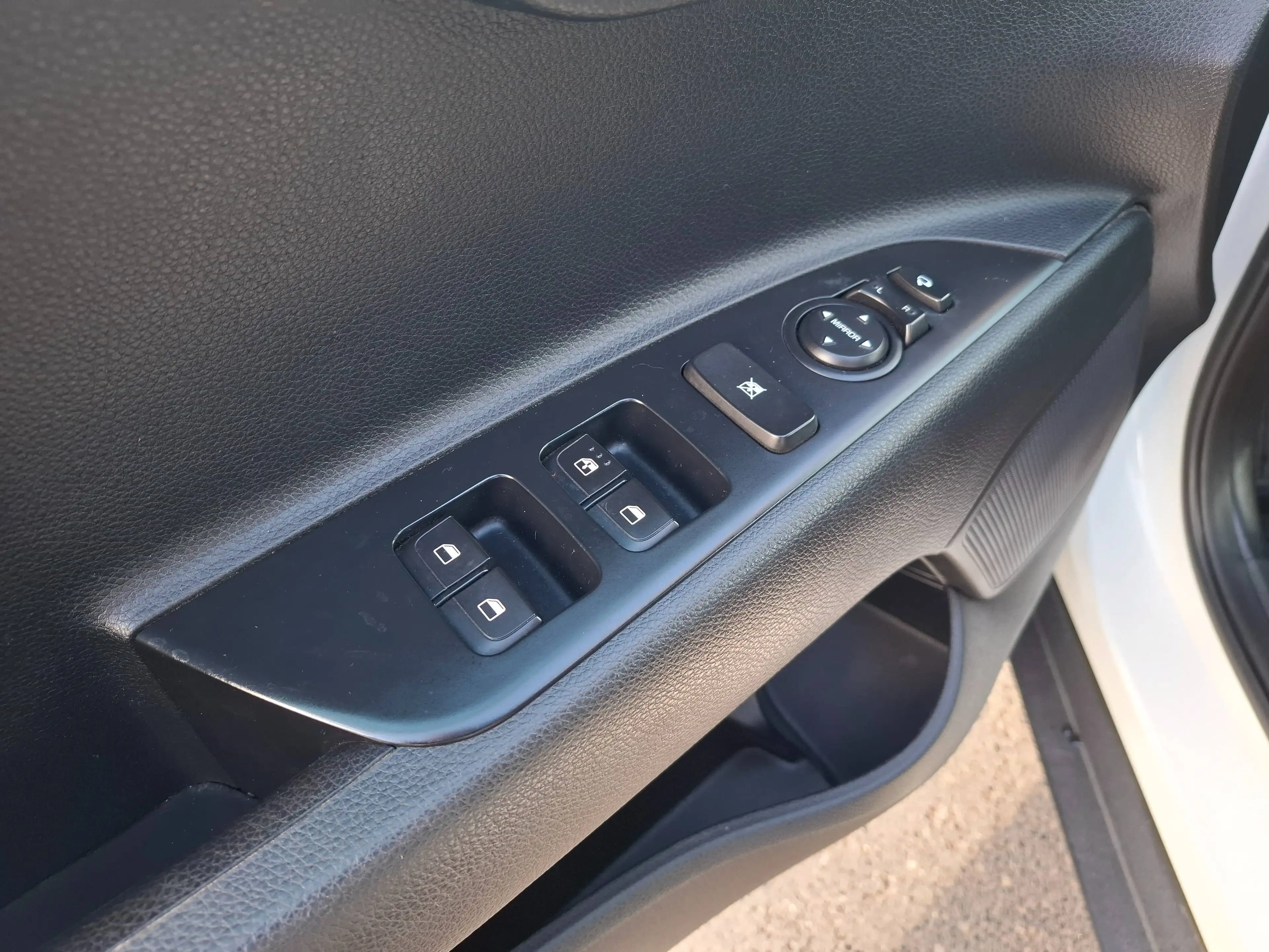 Kia Stonic Stonic 1.6 CRDi Sense ISG — photo 13