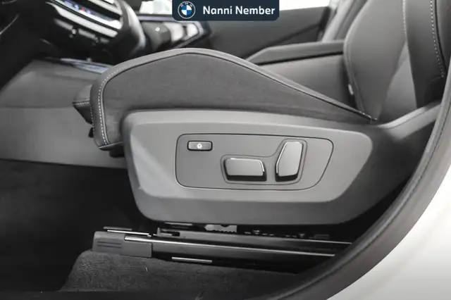 BMW X3 view 13