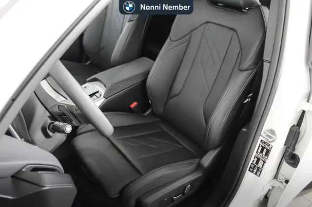 BMW X3 view 12