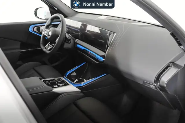 BMW X3 view 8