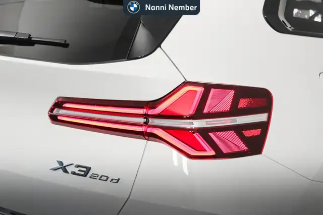 BMW X3 view 6