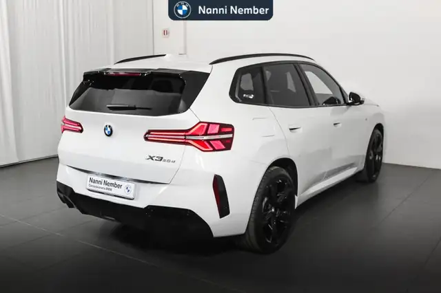 BMW X3 view 3