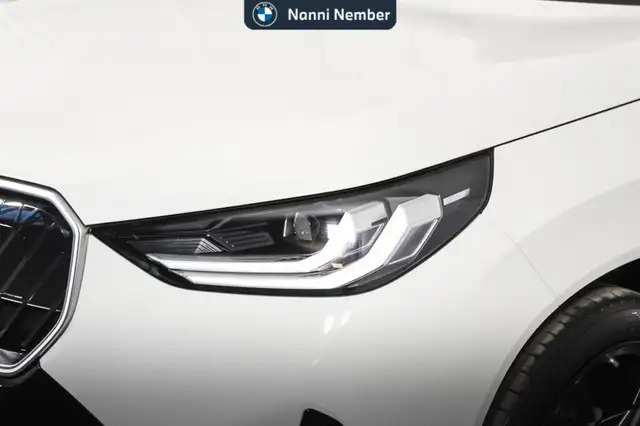 BMW X3 view 5