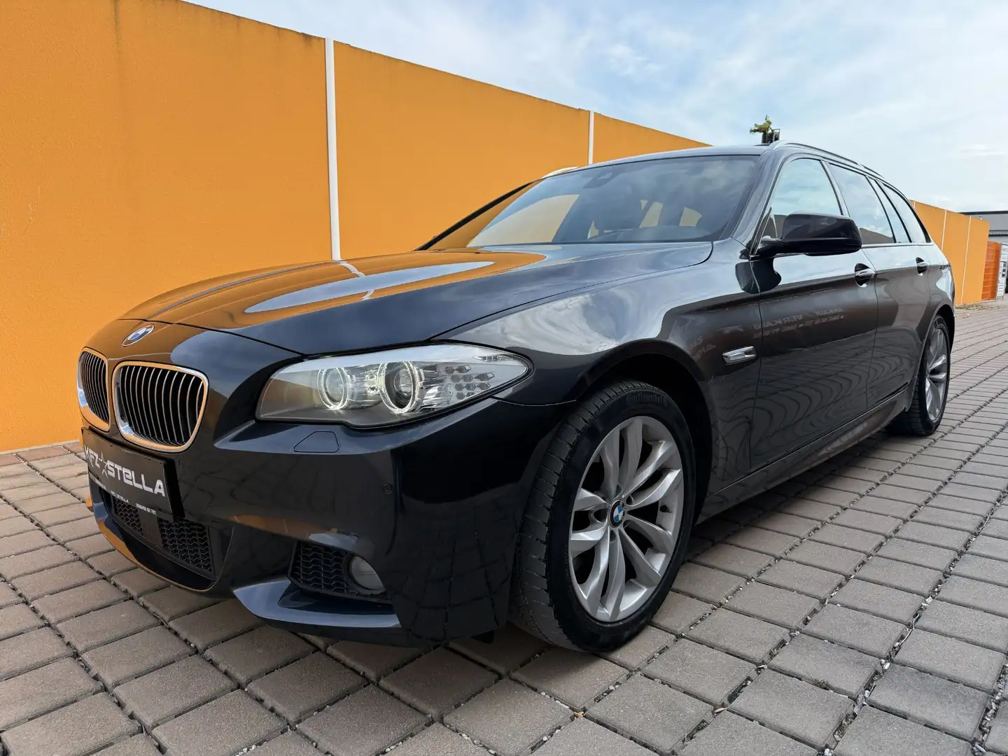 BMW 530 d Touring xDrive M-Paket/Pano/Dig.Tacho Gris - 1