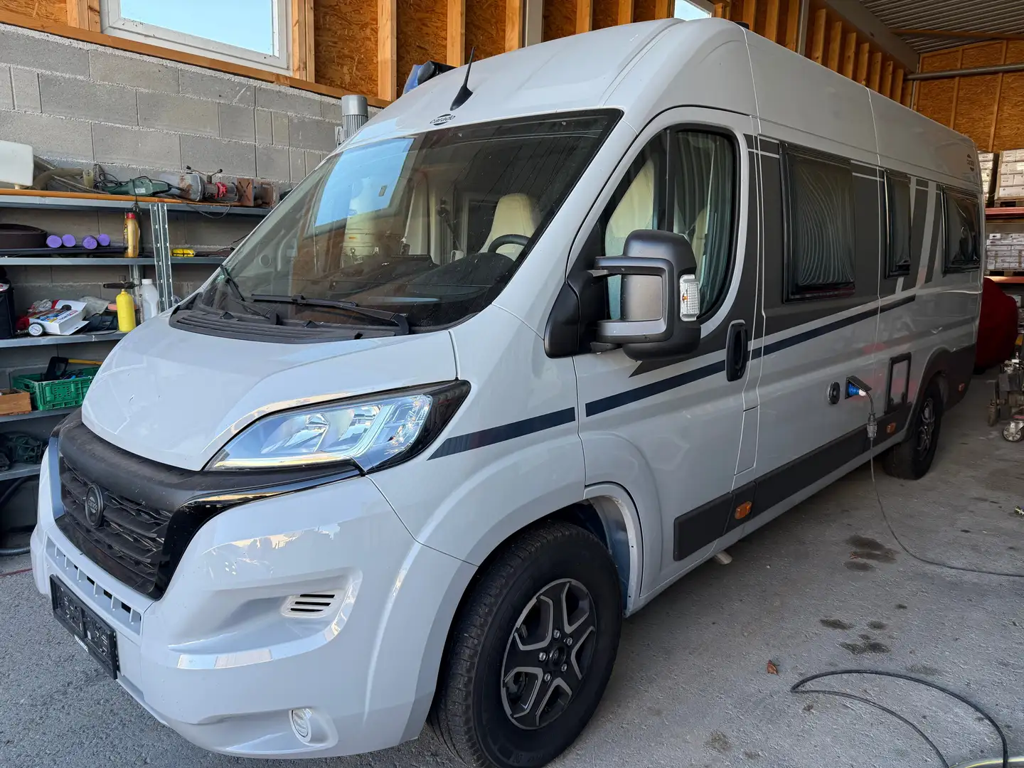 Fiat Ducato Capron/Carado CVE 640 Automatik 9 Gang Gris - 1