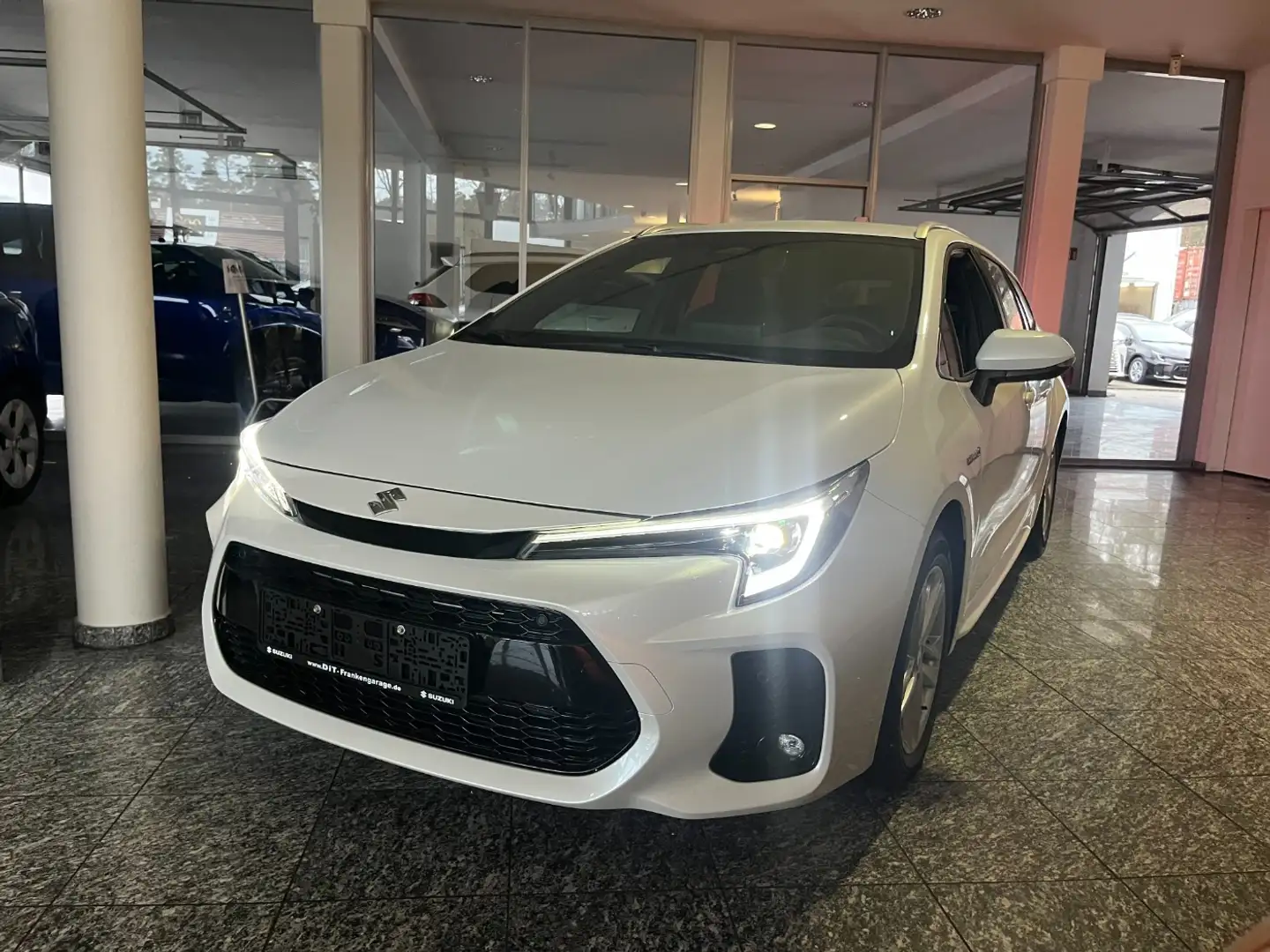 Suzuki Swace 1.8 Hybrid Comfort+ Kamera, DAB, LED, PDC Alb - 1