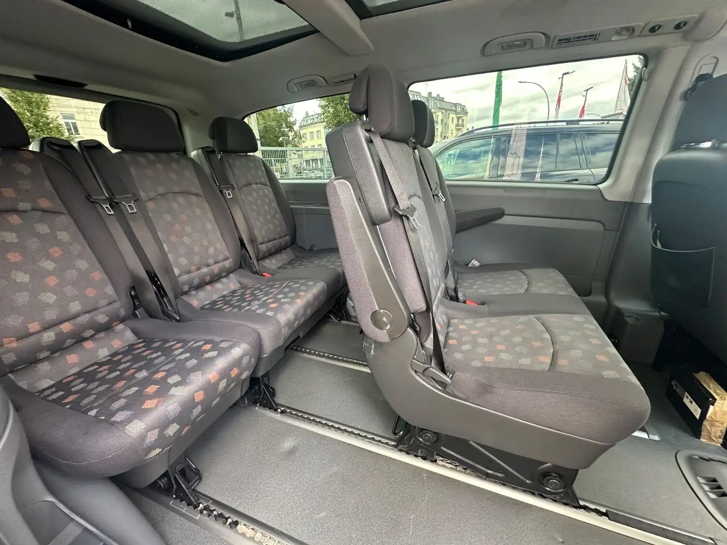 Mercedes-Benz Viano 3.0 / PANORAMADACH/ STANDHEIZUNG Schwarz - 2