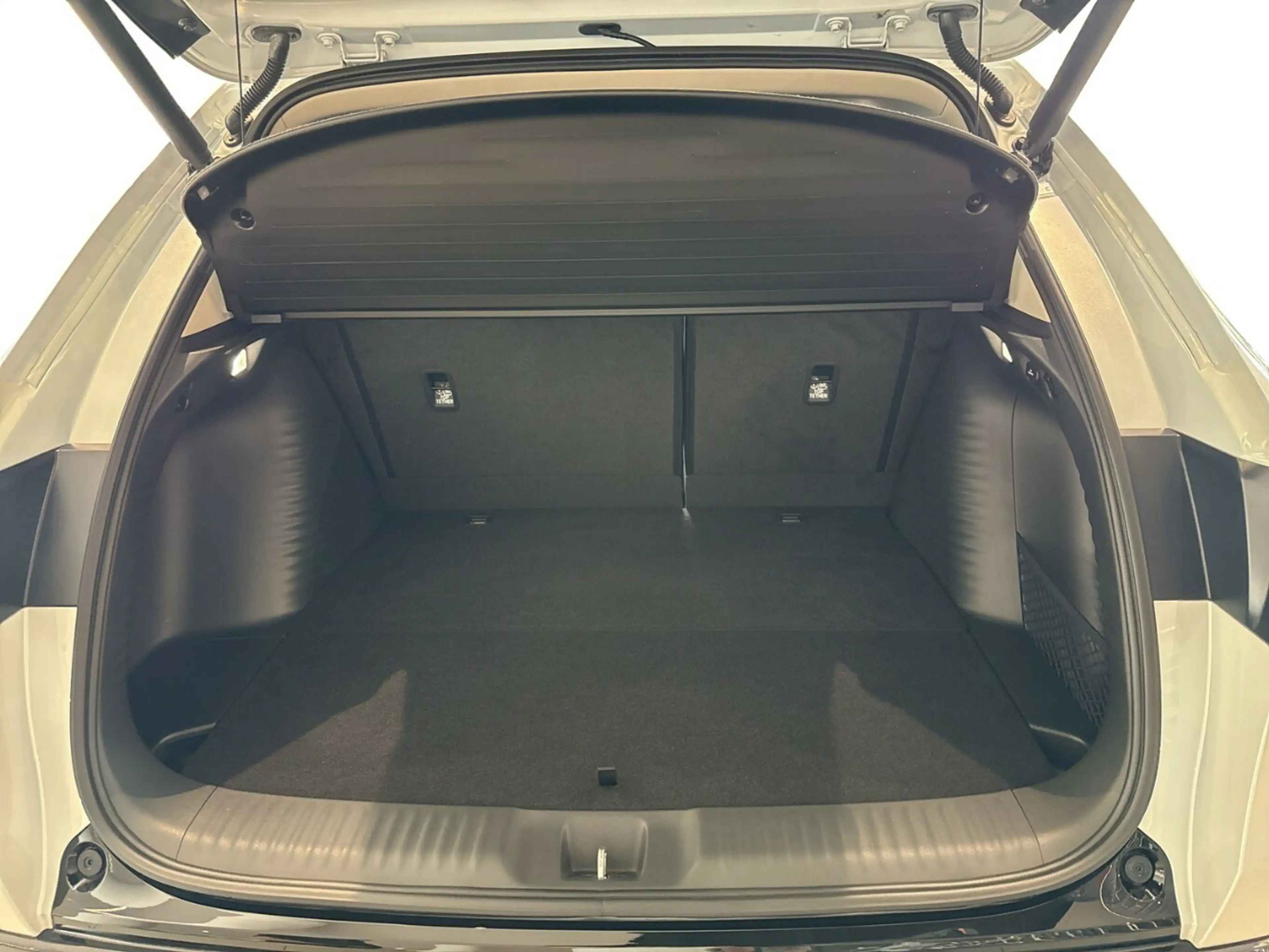 Honda ZR-V e:HEV Sport — photo 10