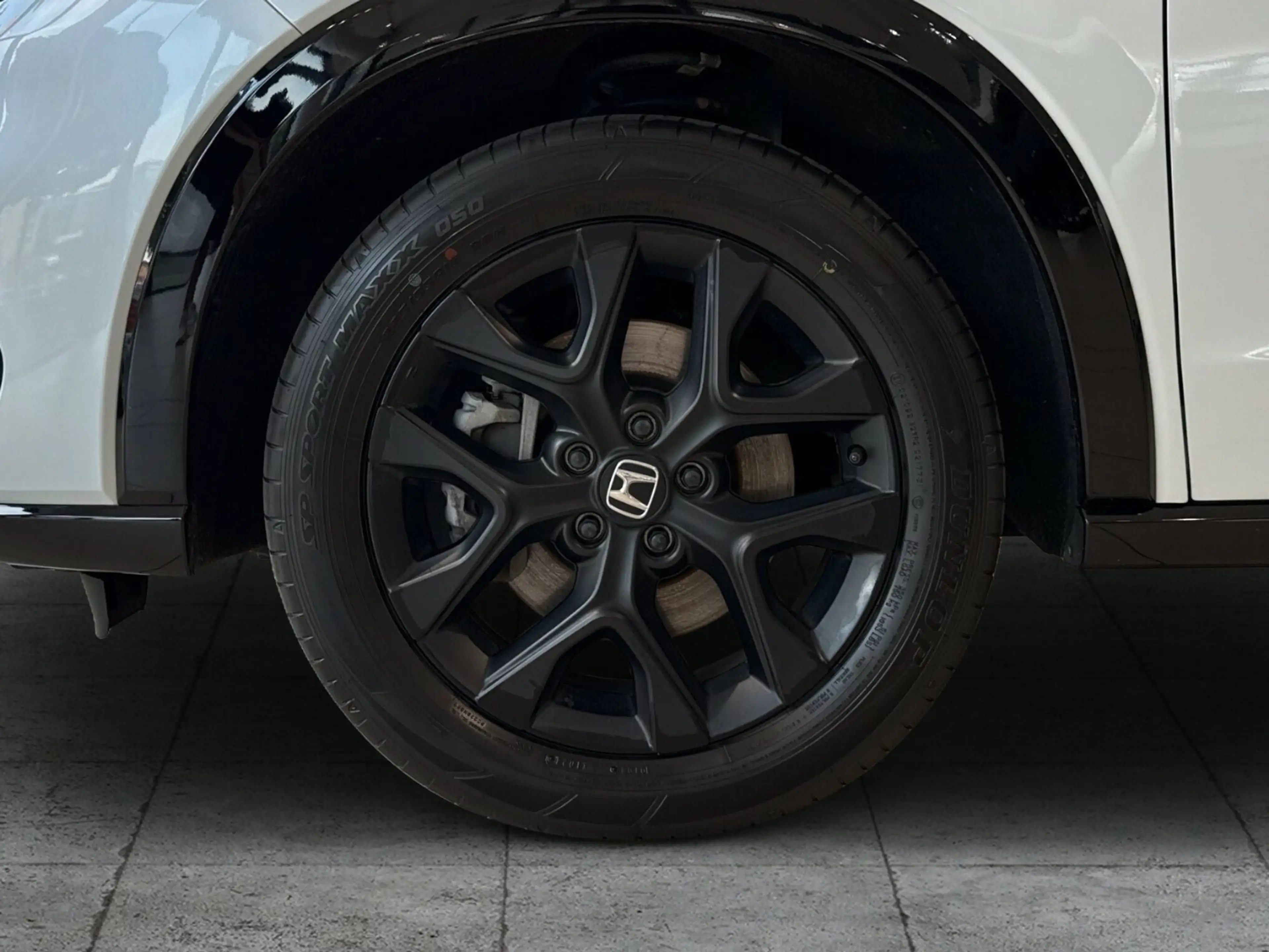 Honda ZR-V e:HEV Sport — photo 11