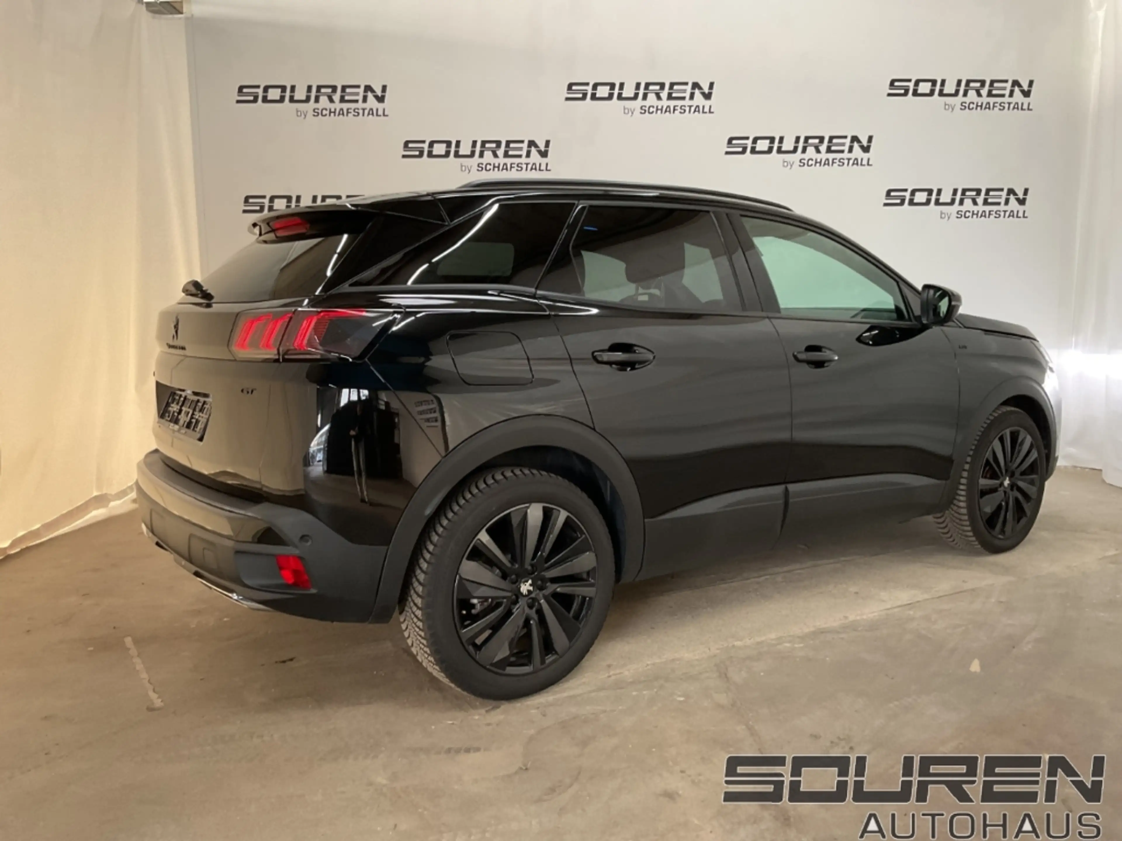 Peugeot 3008 PureTech 130 EAT8 GT 1.2 inkl. Winterräder — photo 4