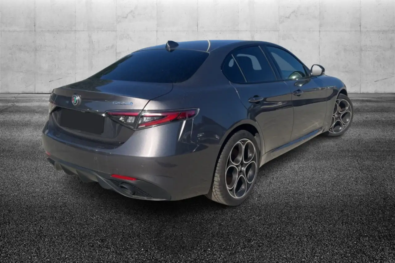 Alfa Romeo Giulia 2024