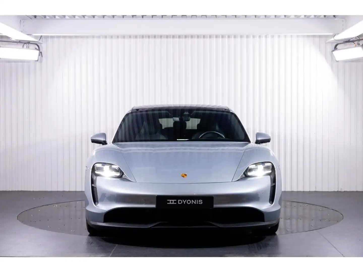 Porsche Taycan PERFORMANCE PLUS Gris - 2