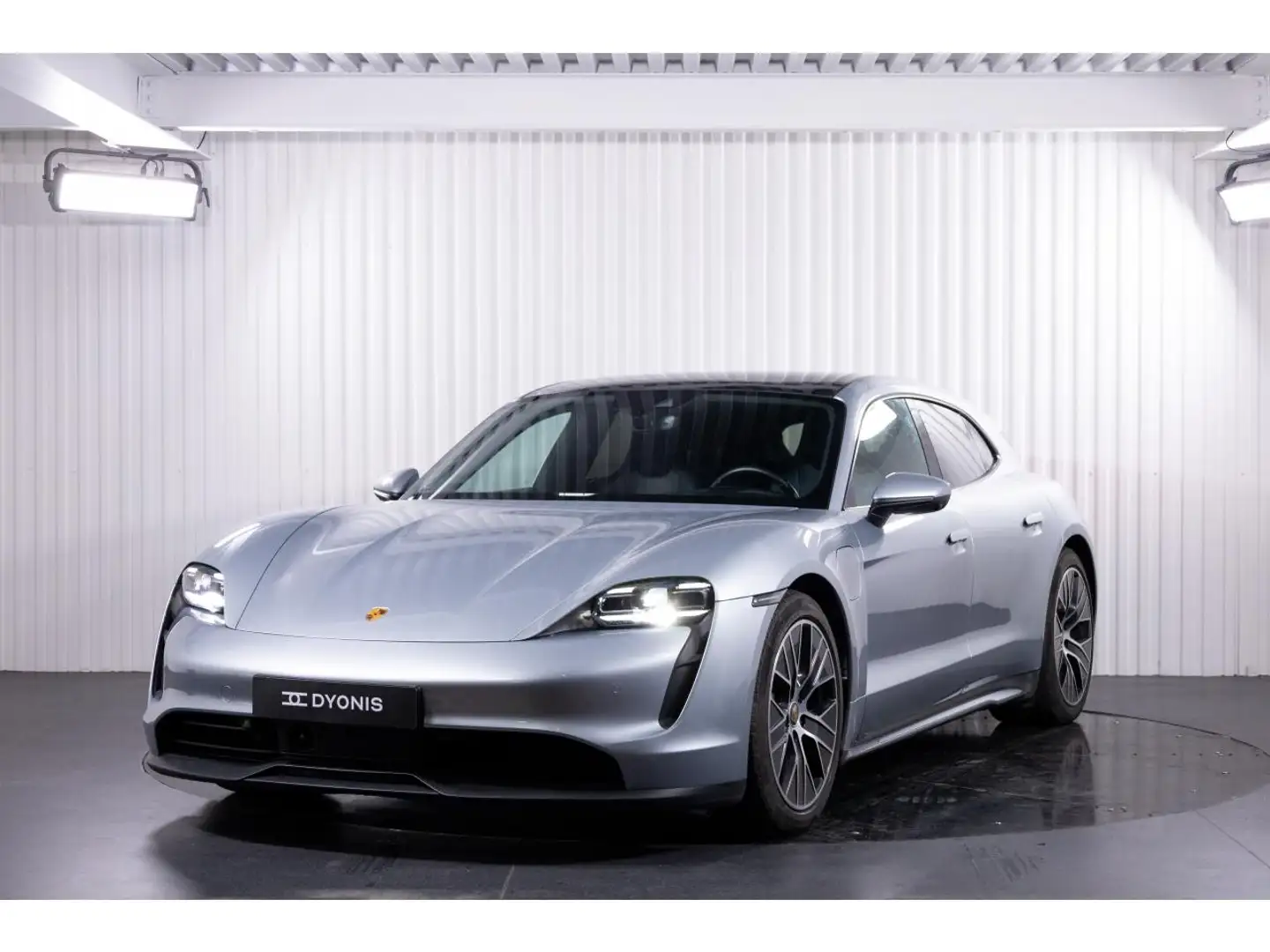 Porsche Taycan PERFORMANCE PLUS Gris - 1