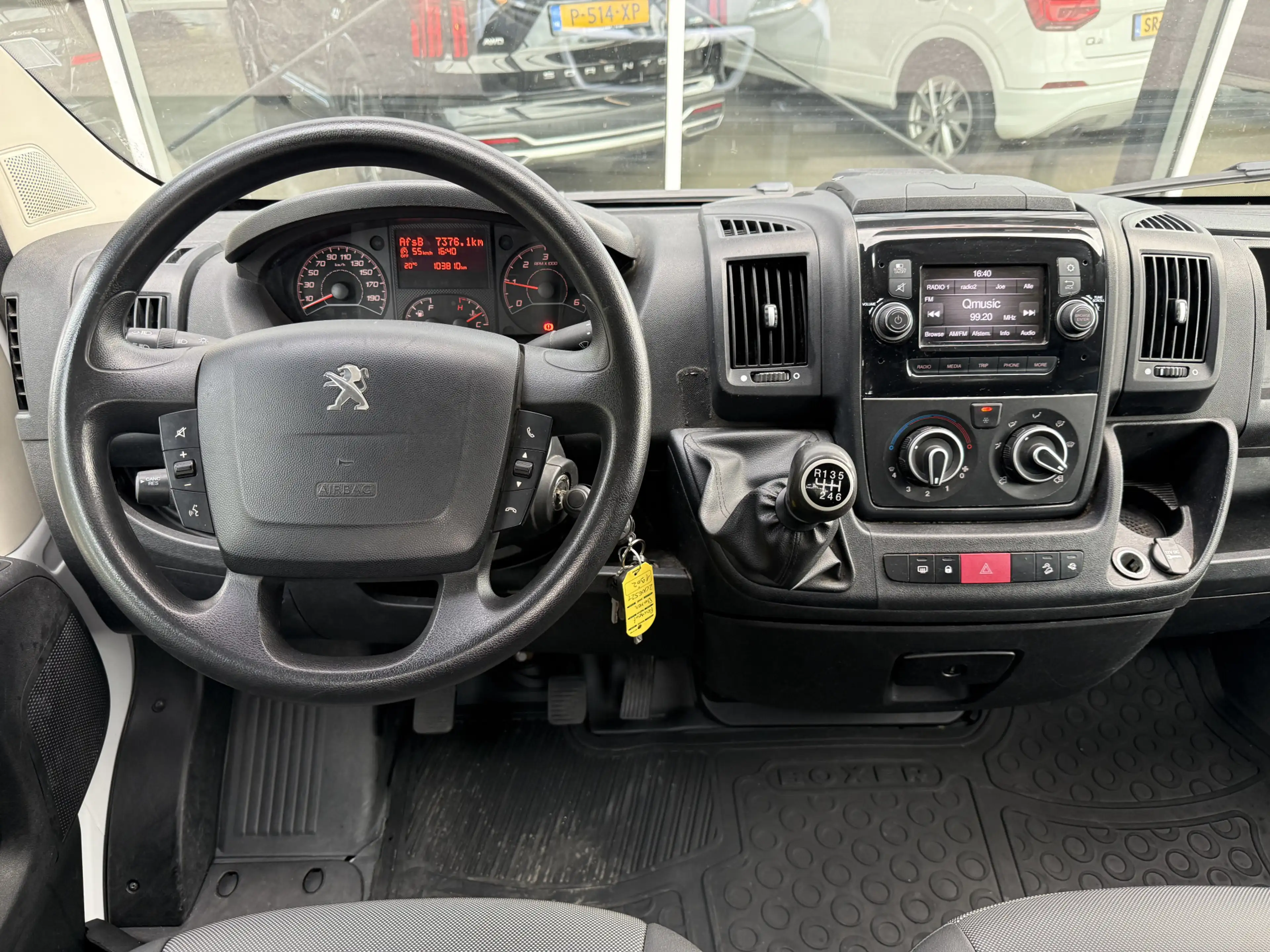 Peugeot Boxer 335 2.2 BlueHDi 165 L4 Pick-up | Open laadbak | Tr — photo 14