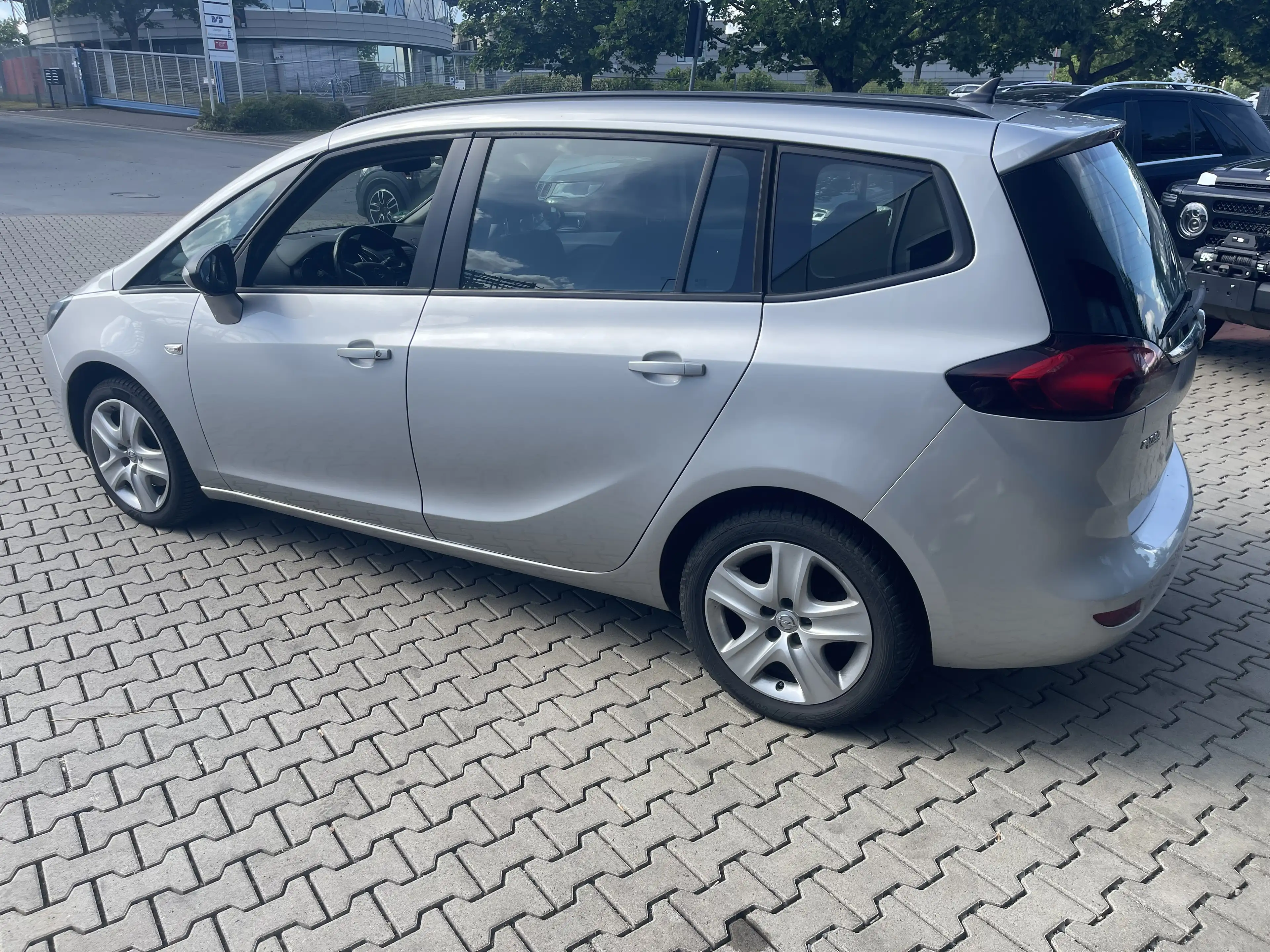 Opel Zafira Tourer Zafira 1.4 Turbo 2 Hand 7 Sitzer Tüv Neu — photo 4