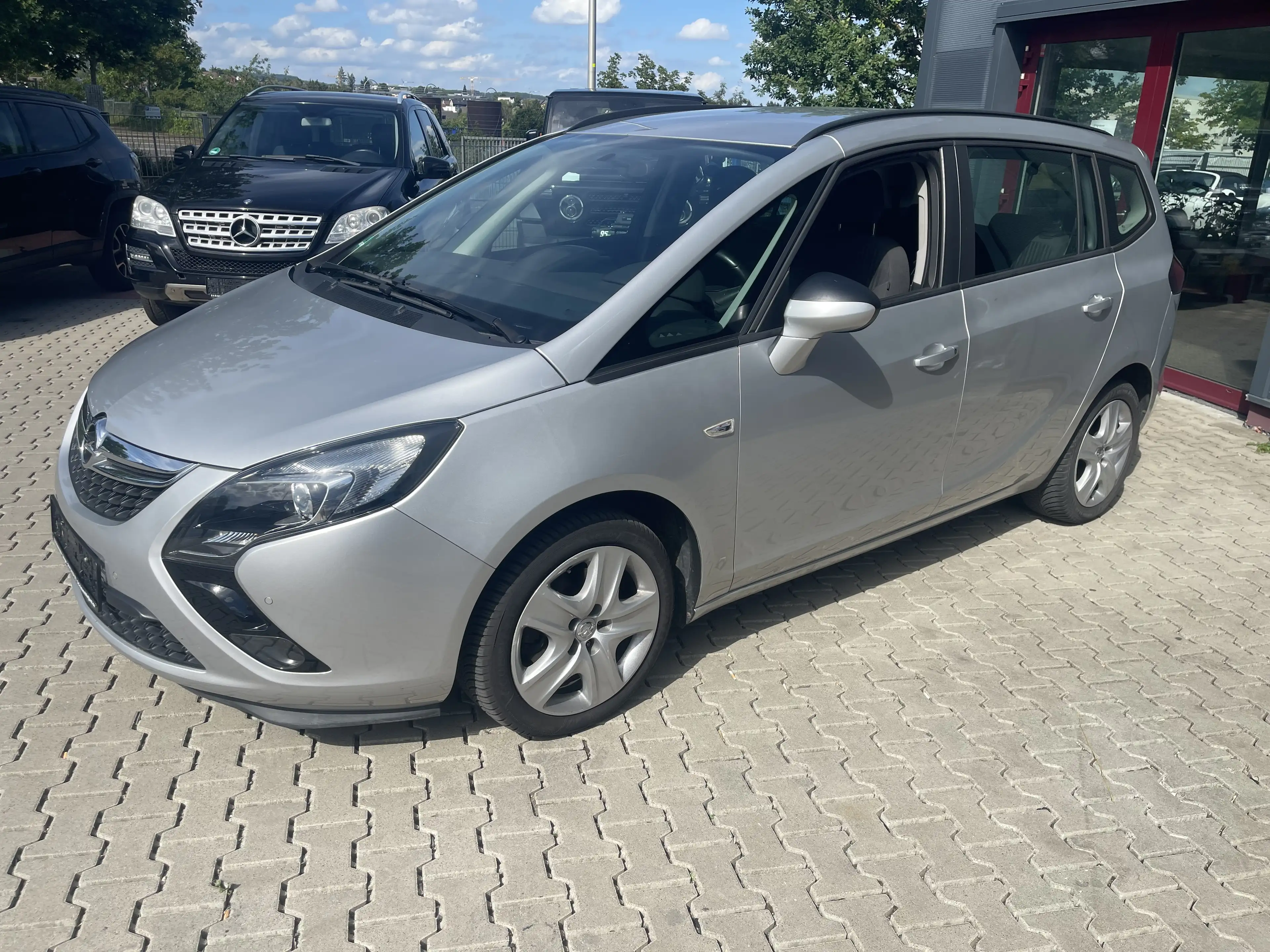 Opel Zafira Tourer Zafira 1.4 Turbo 2 Hand 7 Sitzer Tüv Neu — photo 2