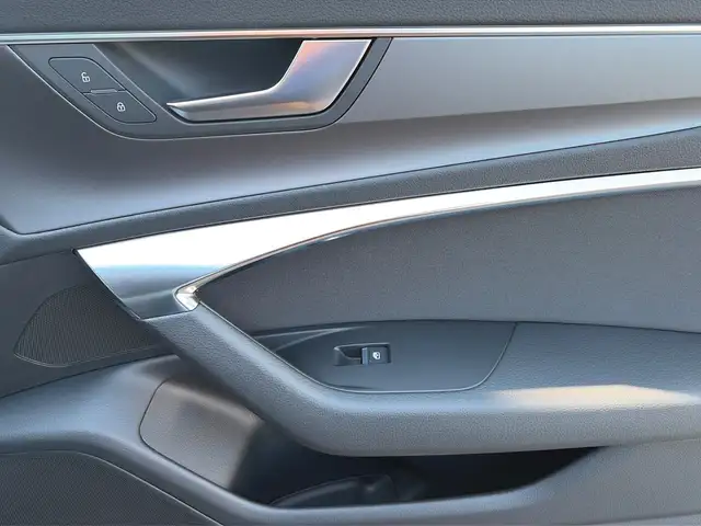 Audi A6 view 28