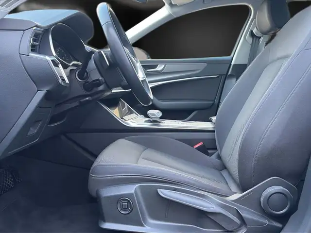 Audi A6 view 13