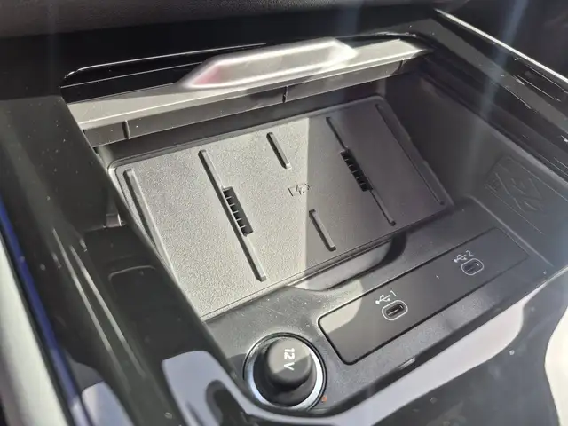 Audi Q3 view 29