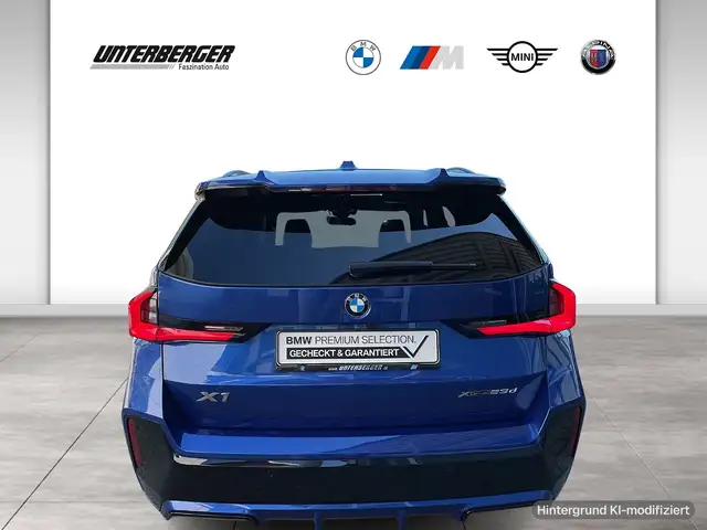 BMW X1 view 5