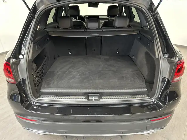 Mercedes-Benz 300 view 6
