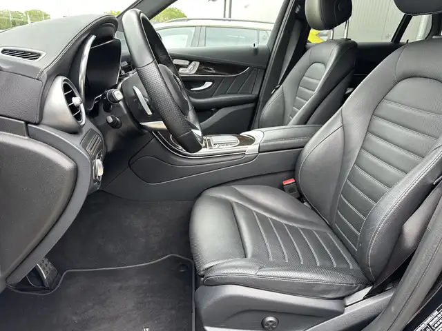 Mercedes-Benz 300 view 11
