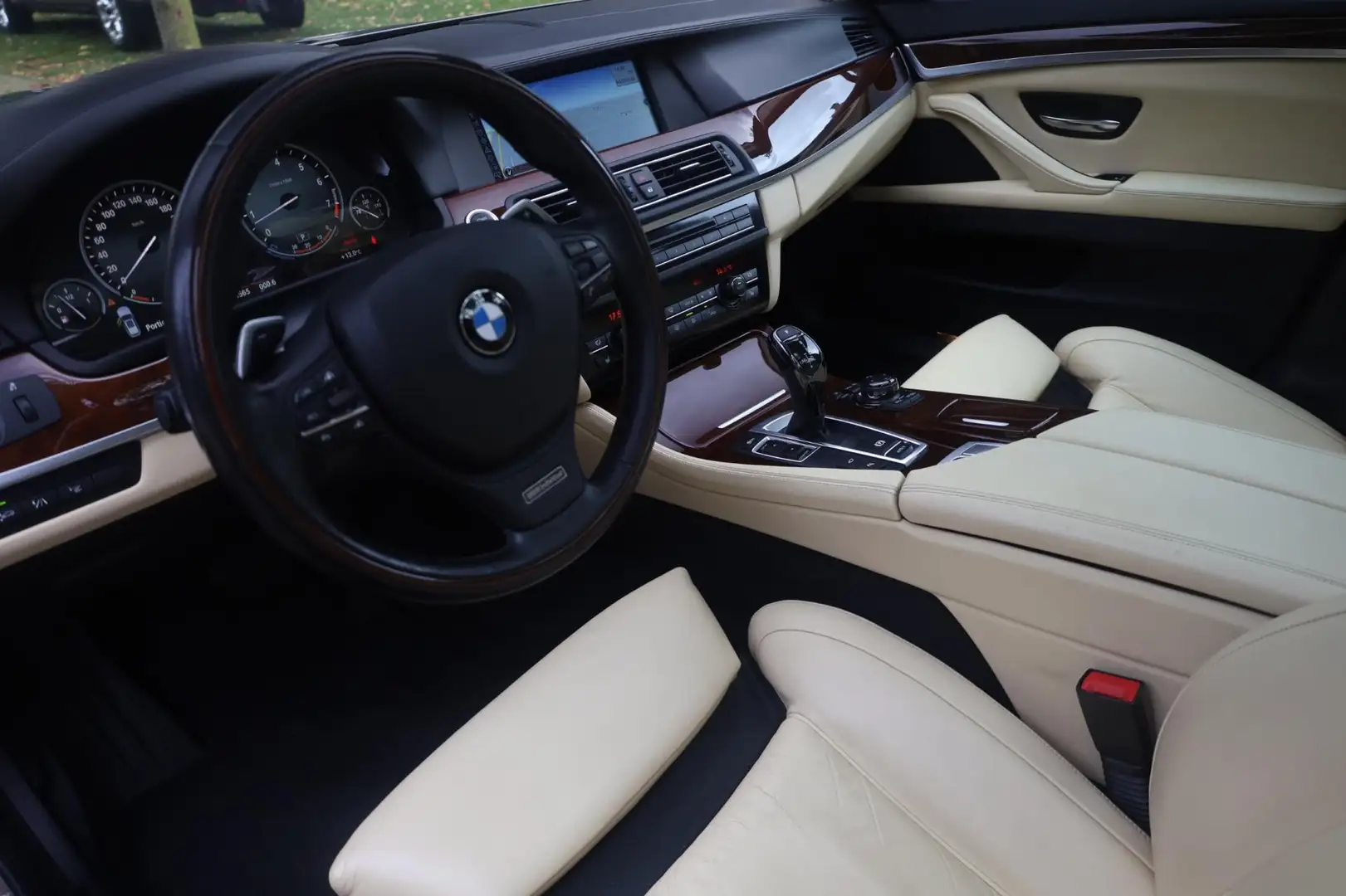 BMW 535 5-serie Touring 535i High Executive Aut. | BMW Ind Bruin - 2