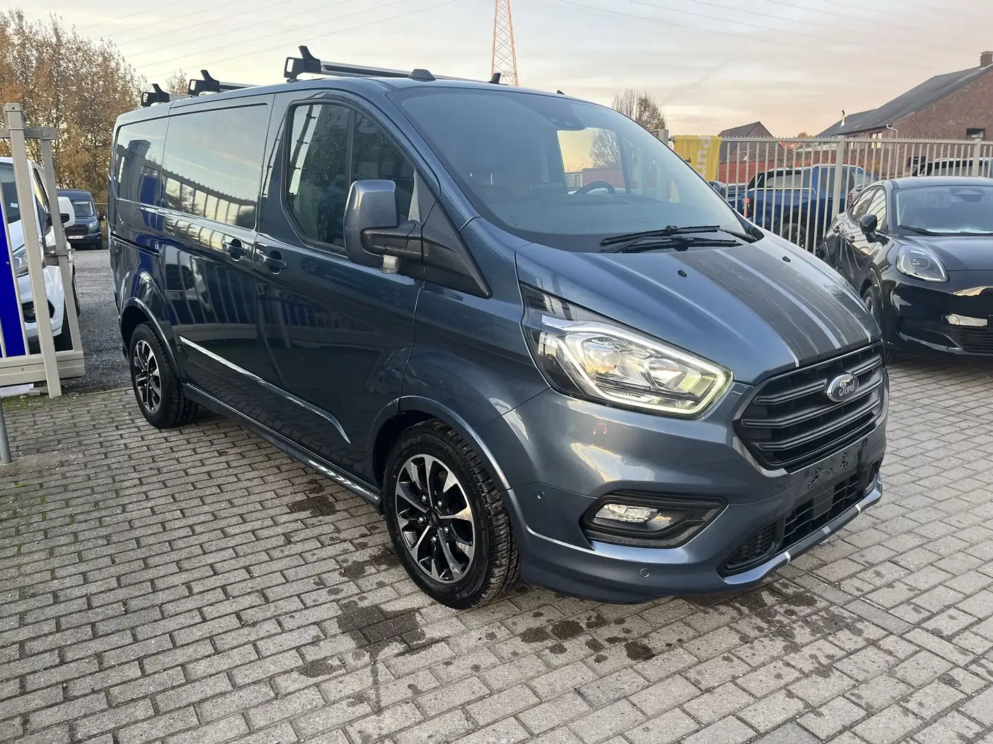 Ford Transit Custom 320S SPORT 2.0 ecoblue 185 pk Blau - 1