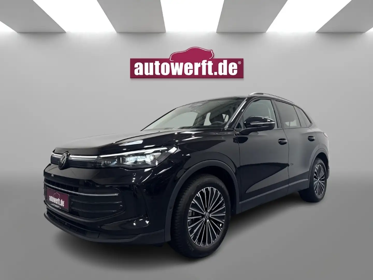 Volkswagen Tiguan 2.0 TDI DSG LIFE LED+ AHK CAM PDC SHZ DESIGN PAKET Noir - 1